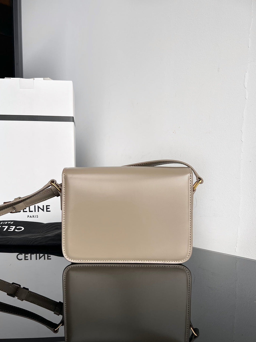 CELINE TRIOMPHE TEEN 22 PEBBLE GREY COWHIDE