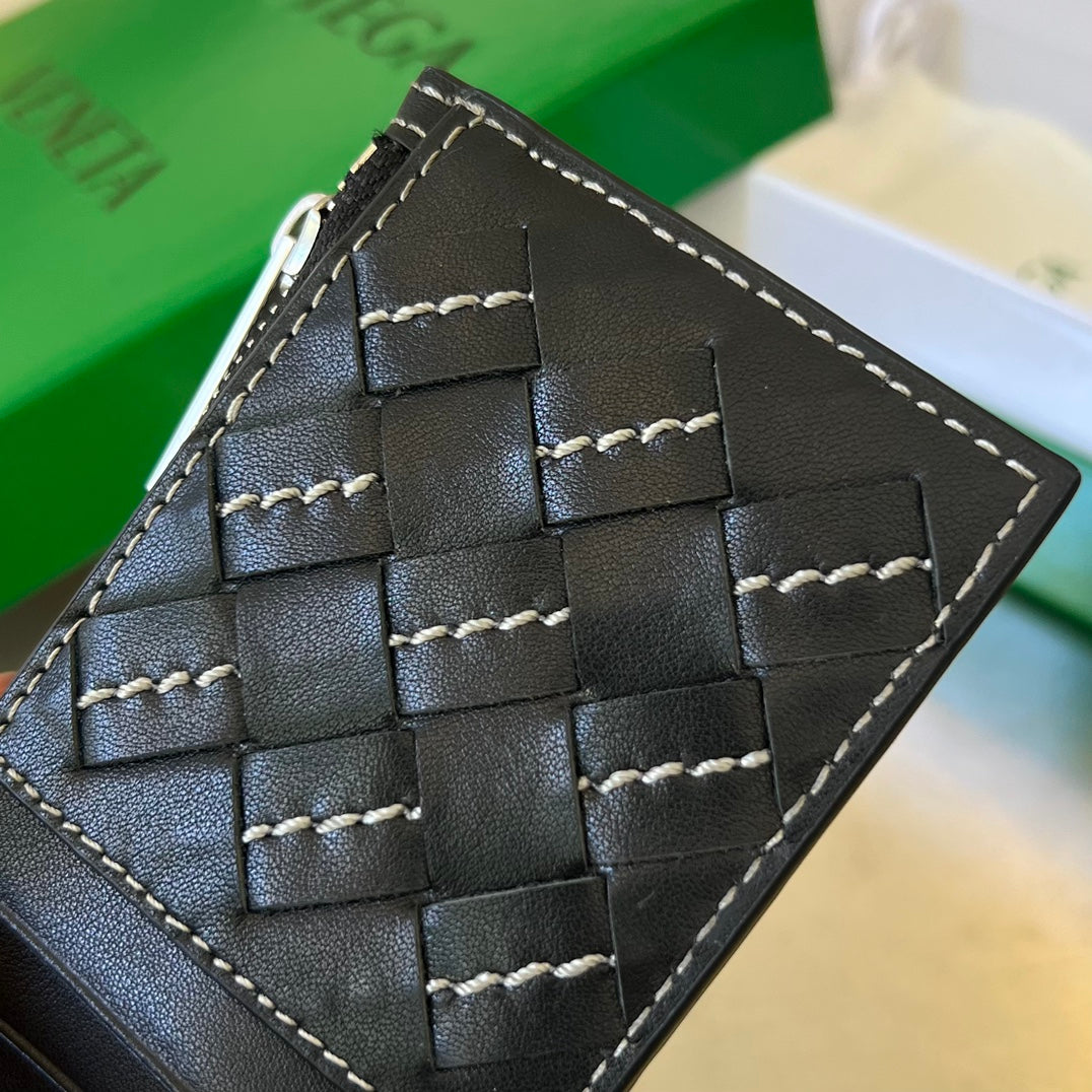 BOTTEGA VENETA ZIPPED CARD CASE 11 BLACK CALFSKIN