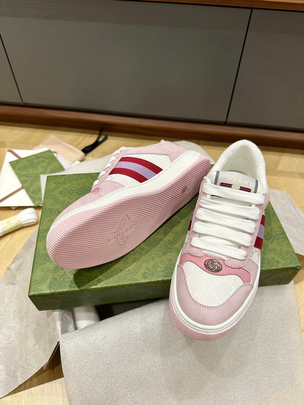 GUCCI WOMEN'S SCREENER TRAINER LIGHT PINK CALFSKIN