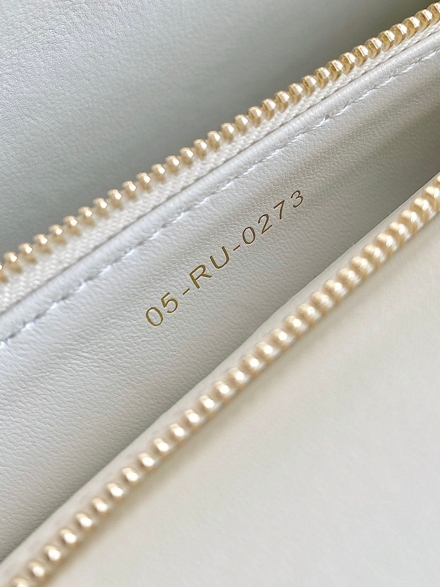 DIOR MISS LADY 24 LARGE BAG IN WHITE LAMBSKIN