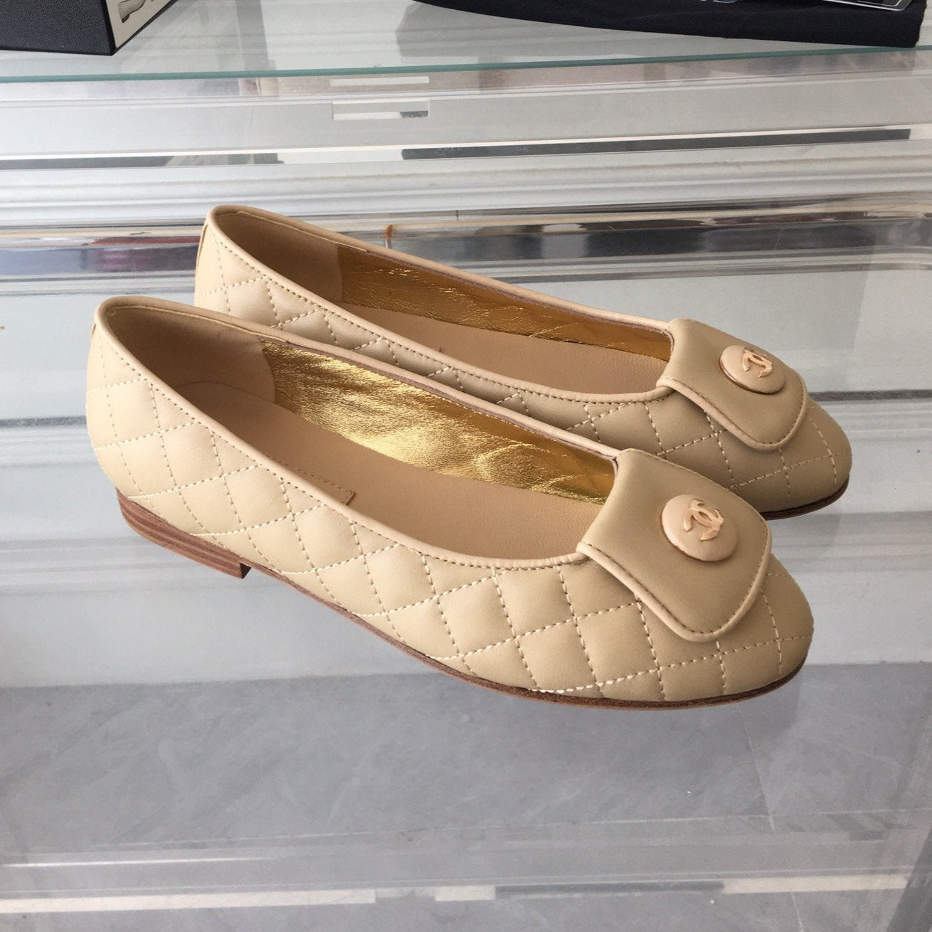 CHANEL ballet flat quilted beige gold  lock