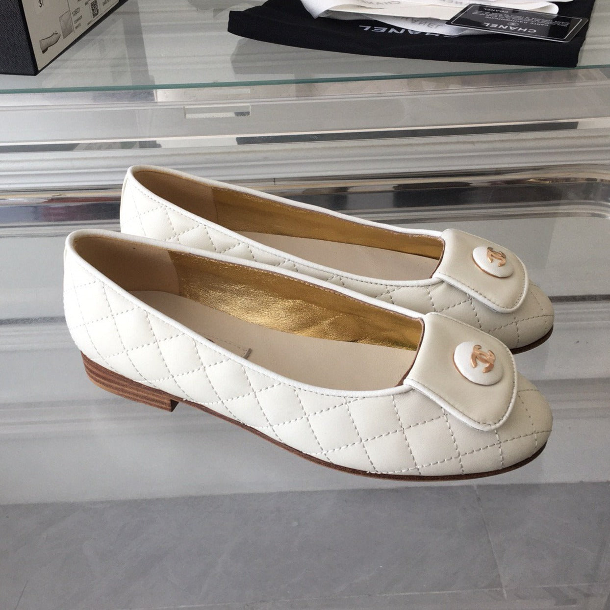 CHANEL ballet flat quilted white gold  lock