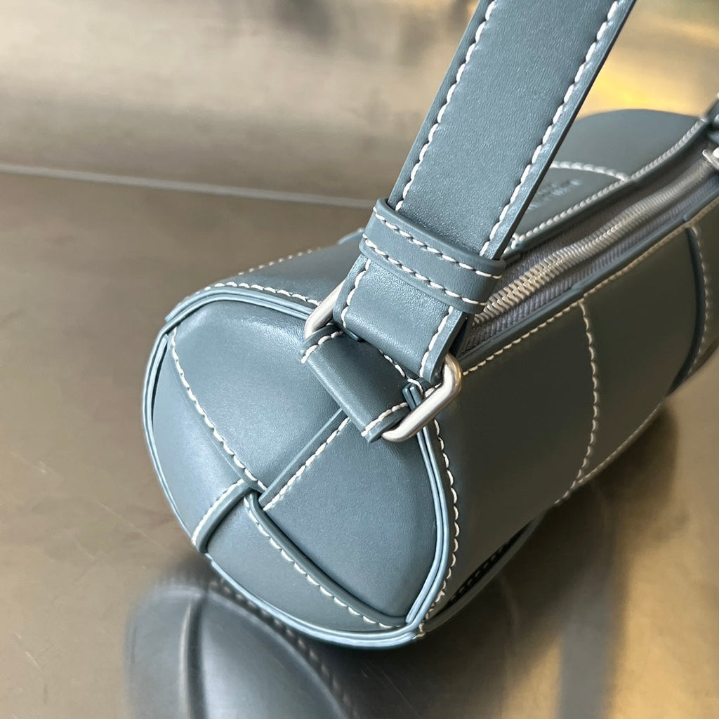 BOTTEGA VENETA SMALL CYLINDER CASSETTE 21 IN NEVADA CALFSKIN