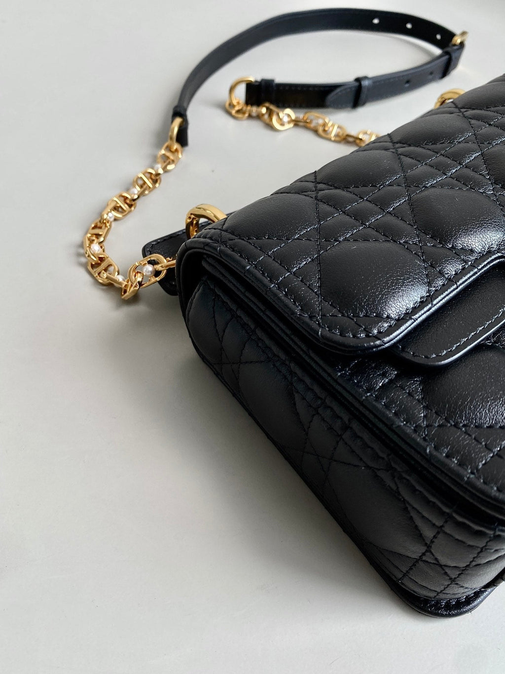DIOR MINI JOLIE 22 BAG BLACK CALFSKIN