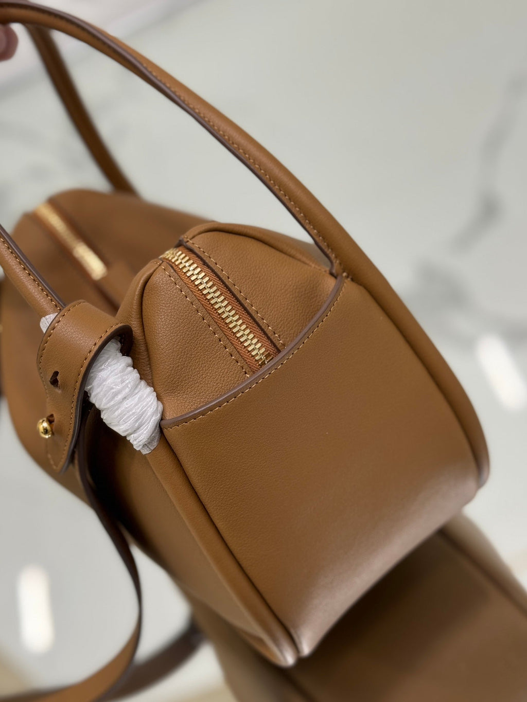 PRADA RLING HANDBAG 25 IN RUSSET BROWN SOFT GRAIN LAMBSKIN