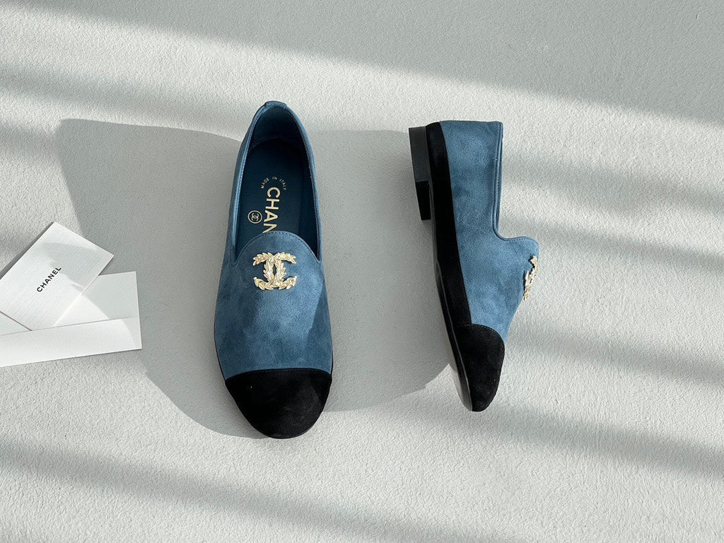 CHANEL LOAFERS IN CERULEAN BLUE MIX BLACK SUEDE