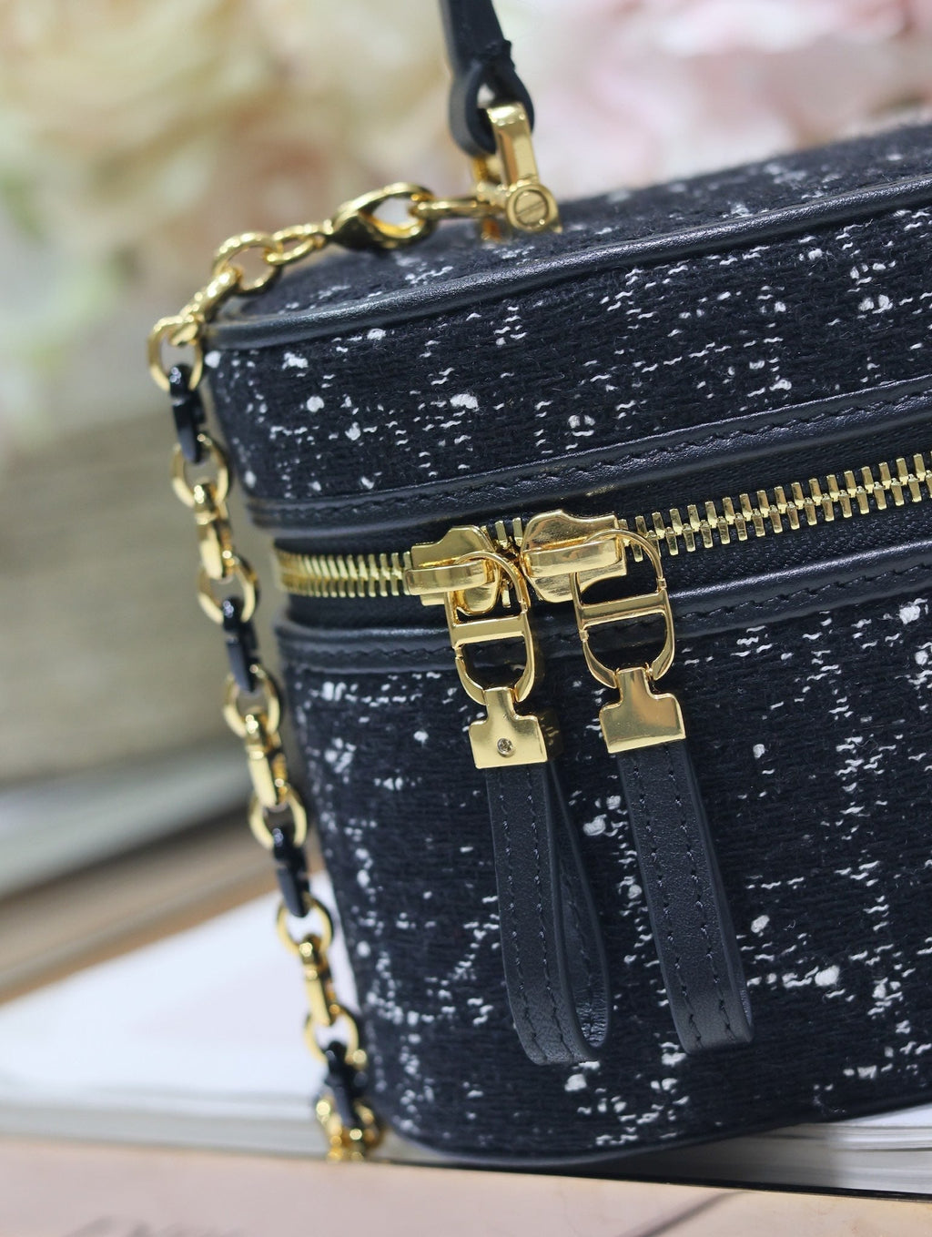 DIOR CARO 16 MINI VANITY CASE IN BLACK MACROCANNAGE TWEED