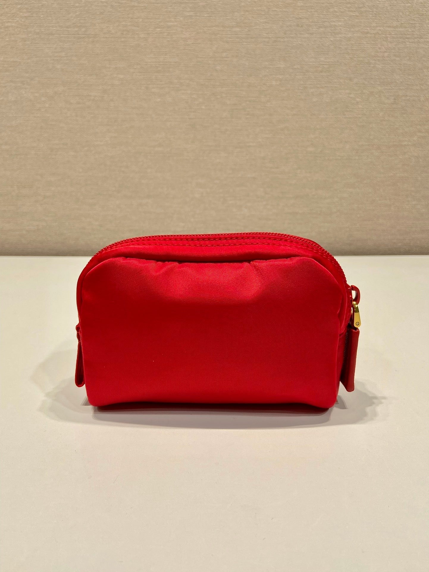 PRADA CLUTCH 12 IN PASSION RED RE-NYLON