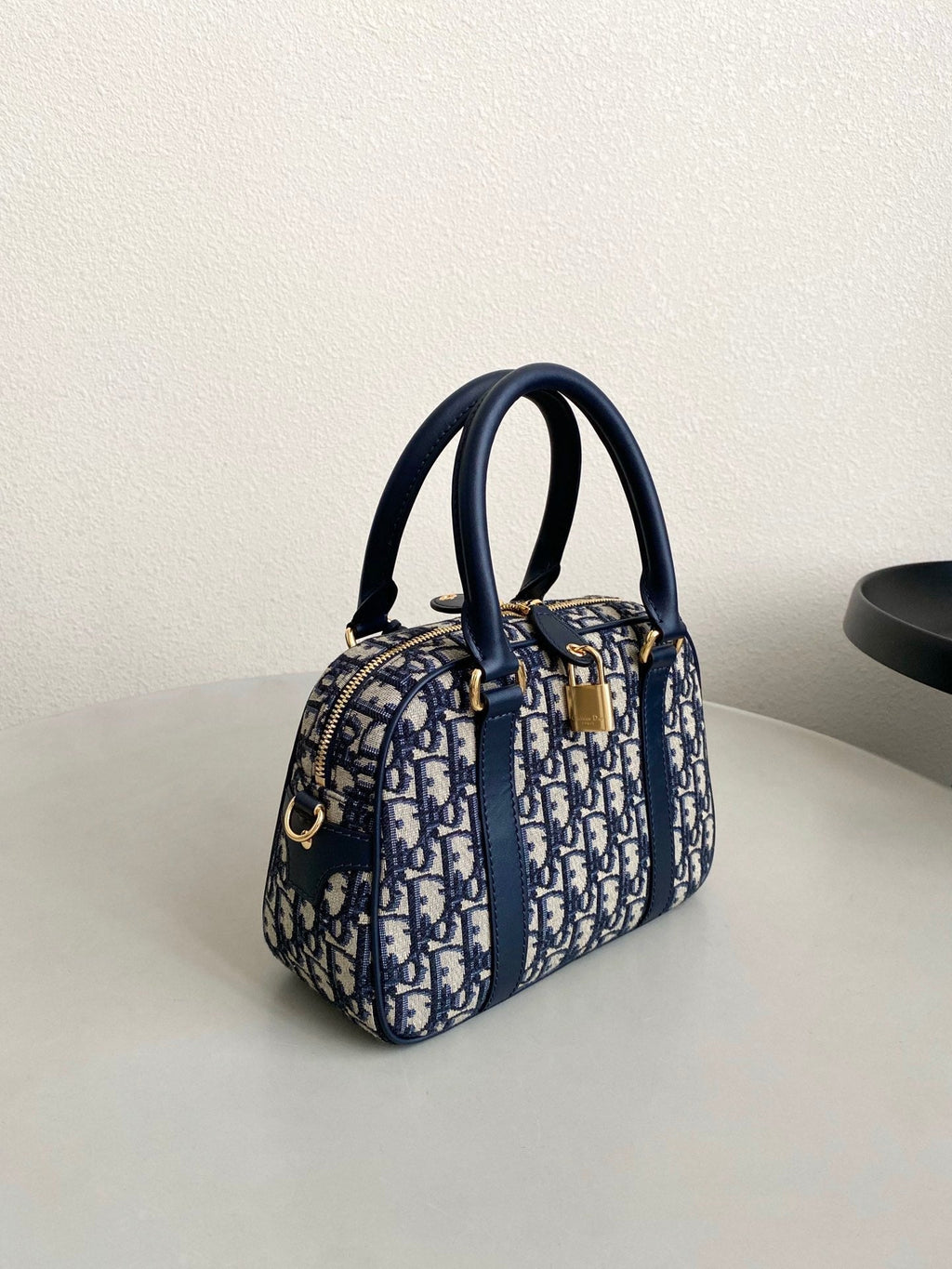 DIOR MEDIUM D-VIBE BOWLING BAG 25 BLUE JACQUARD
