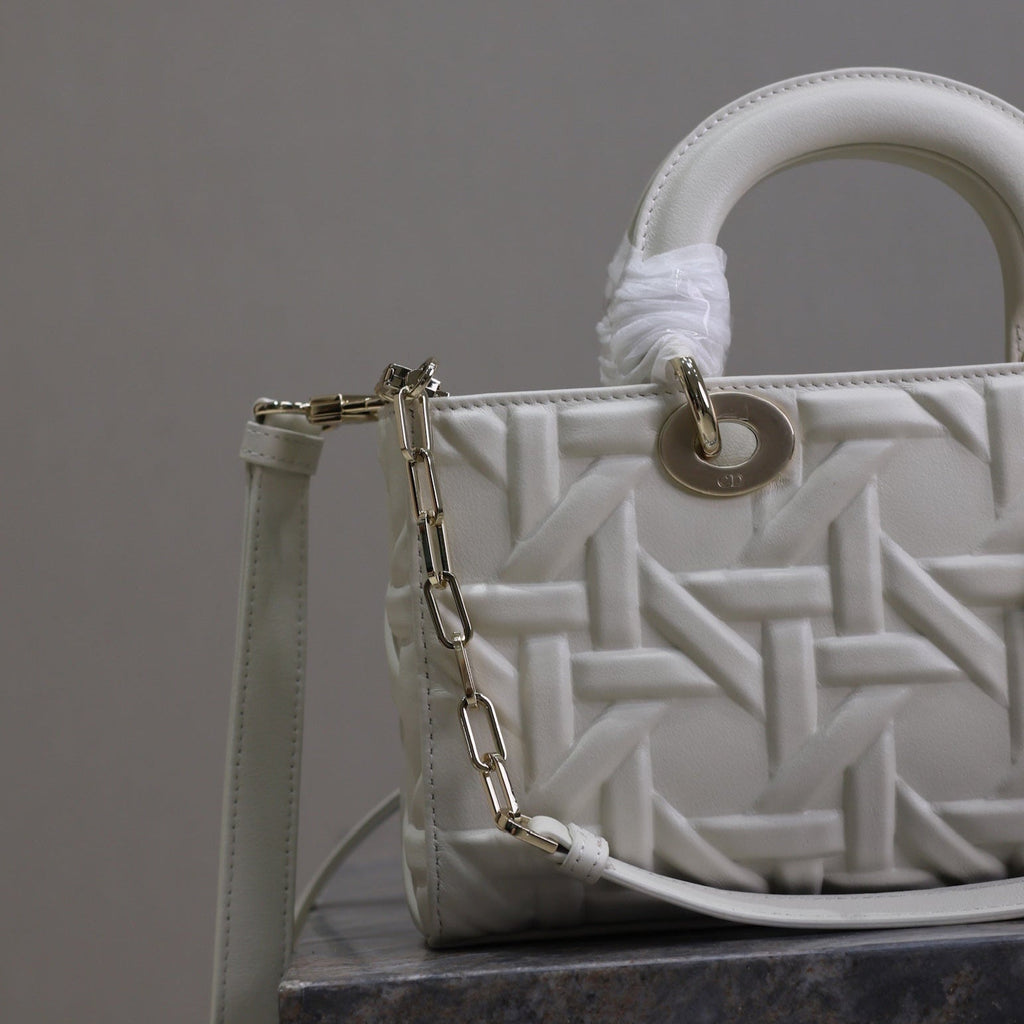 DIOR LADY D-JOY BAG 26 IN WHITE GRAPHIC CANNAGE CALFSKIN PALE GOLD-FINISH METAL CHARMS