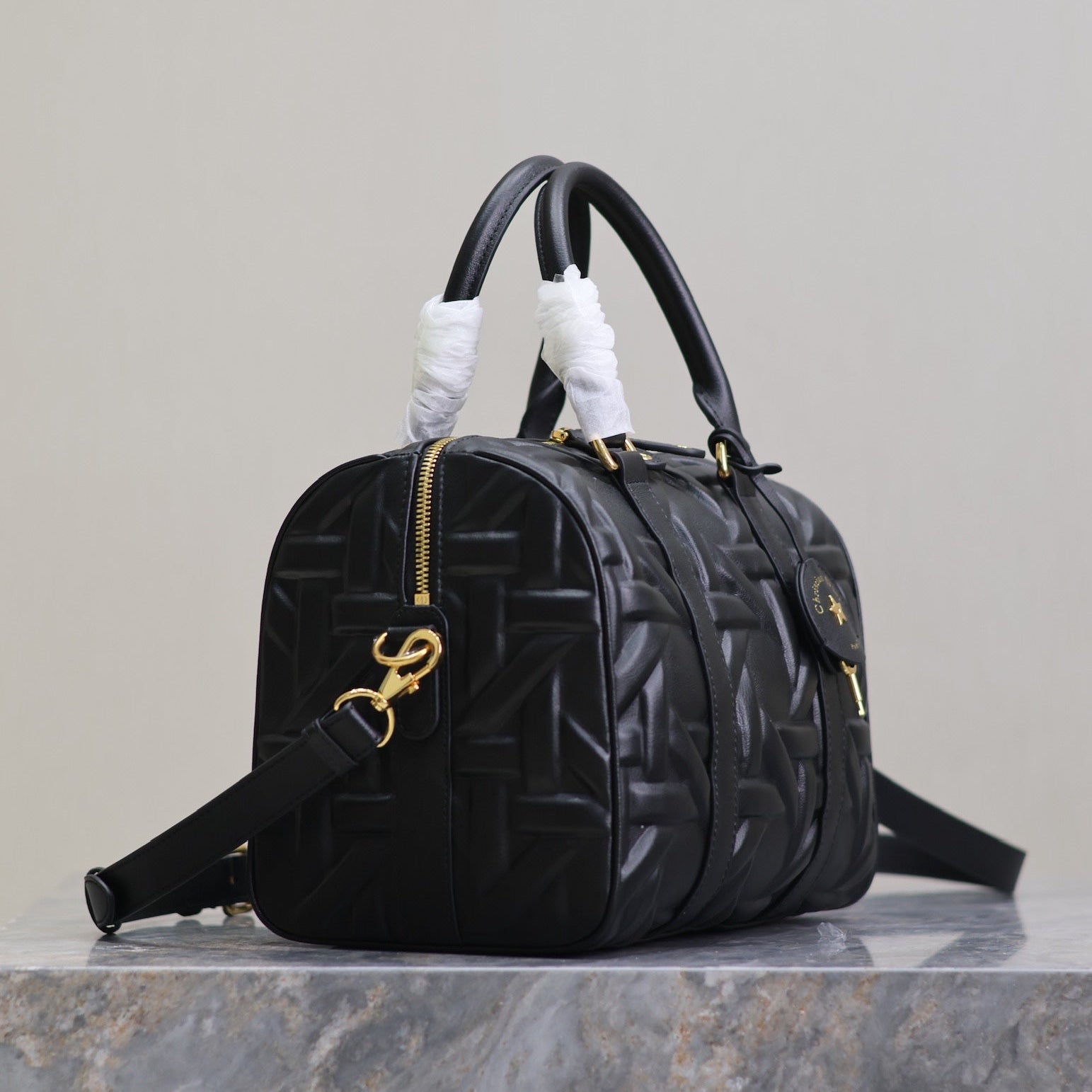 DIOR GROOVE BAG 25 IN BLACK MACROCANNAGE CALFSKIN WITH GOLD HARDWARE
