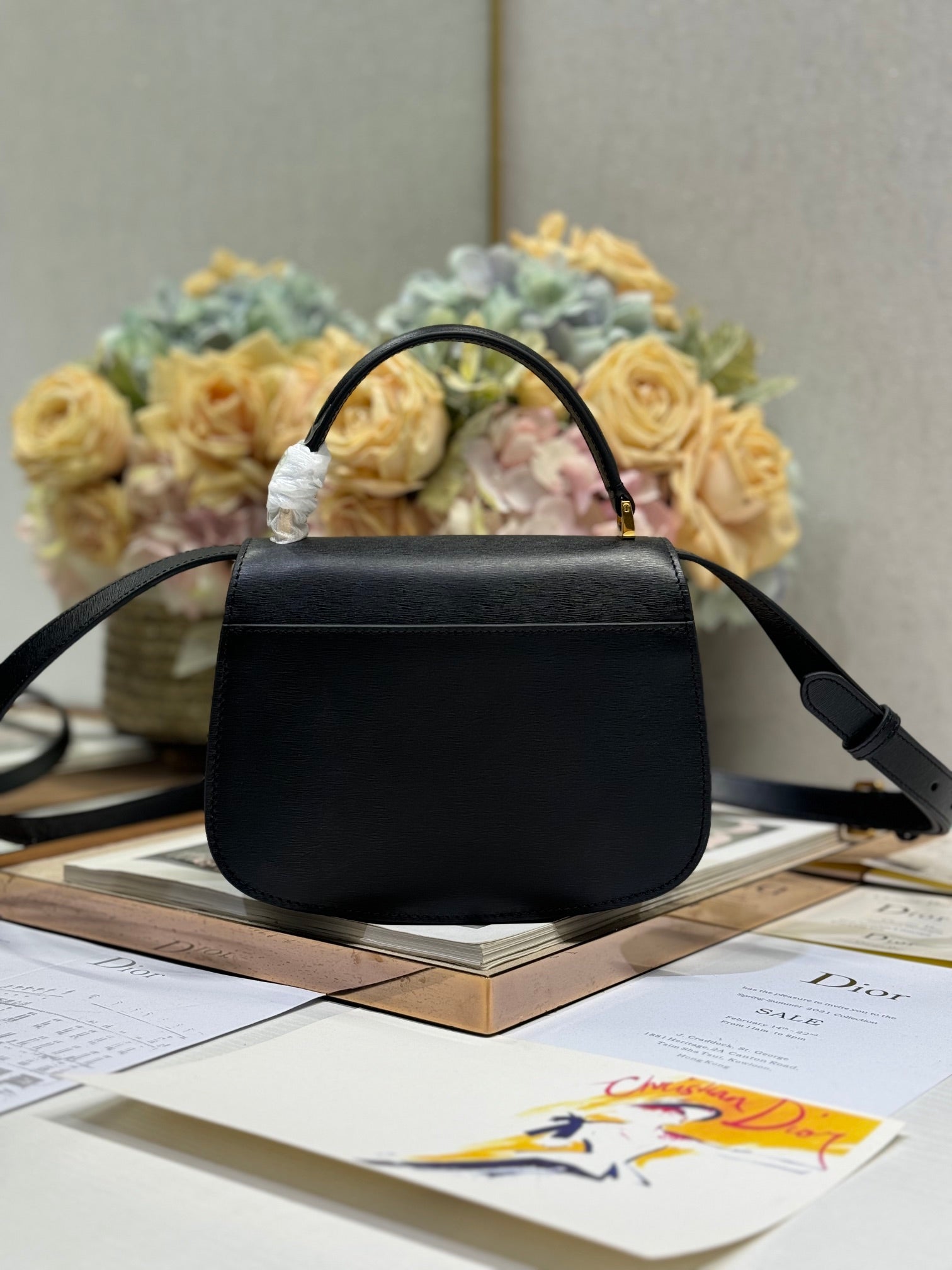 DIOR SMALL 19 MONTAIGNE AVENUE TOP HANDLE BAG BLACK SMOOTH CALFSKIN