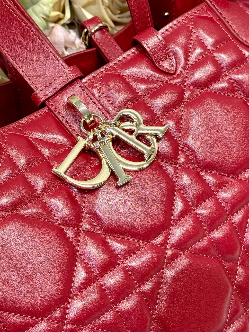 DIOR MEDIUM 37 TOUJOURS BAG IN RUBY RED MACROCANNAGE LAMBSKIN