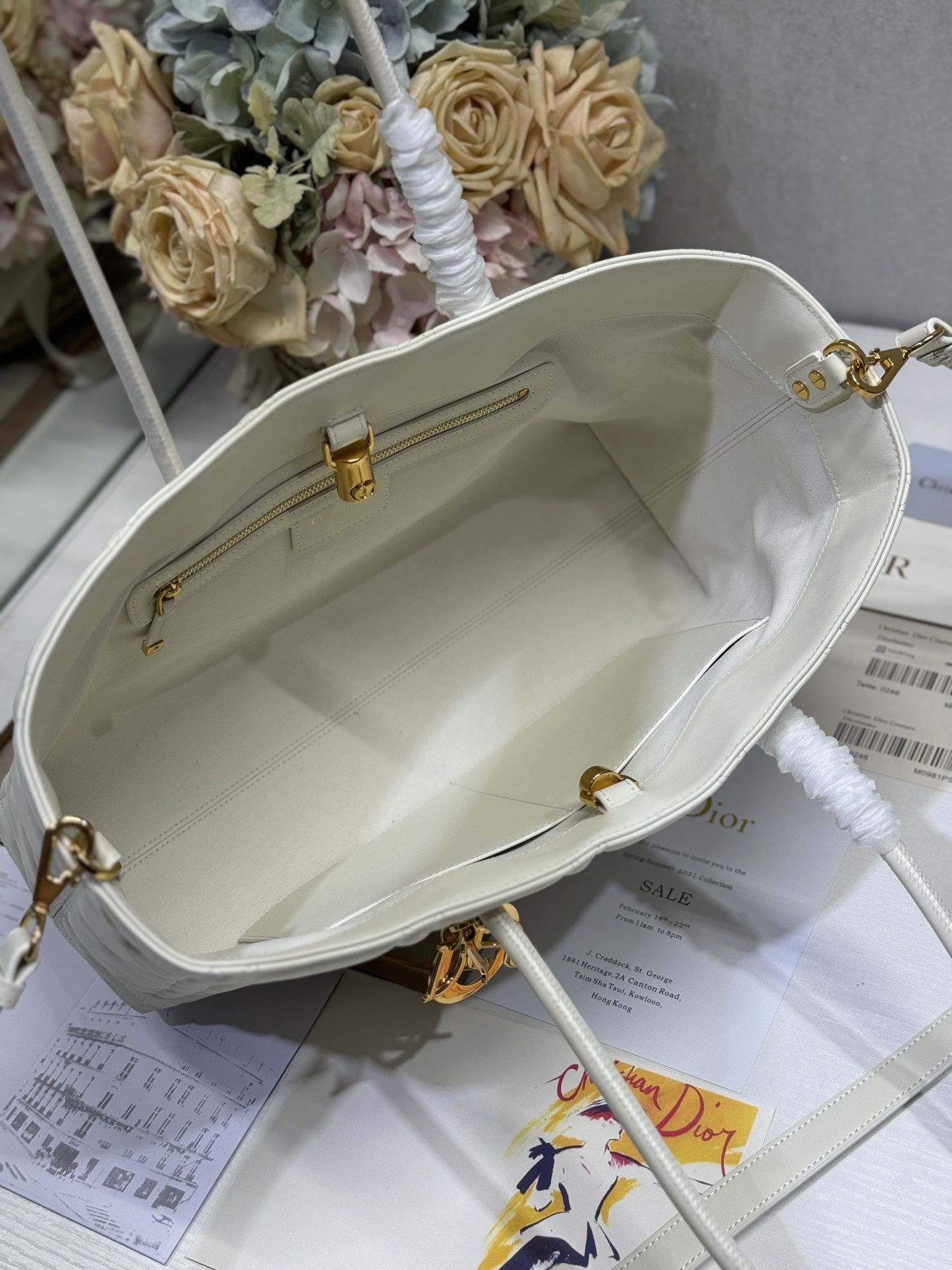 DIOR MEDIUM 37 TOUJOURS BAG IN WHITE MACROCANNAGE LAMBSKIN