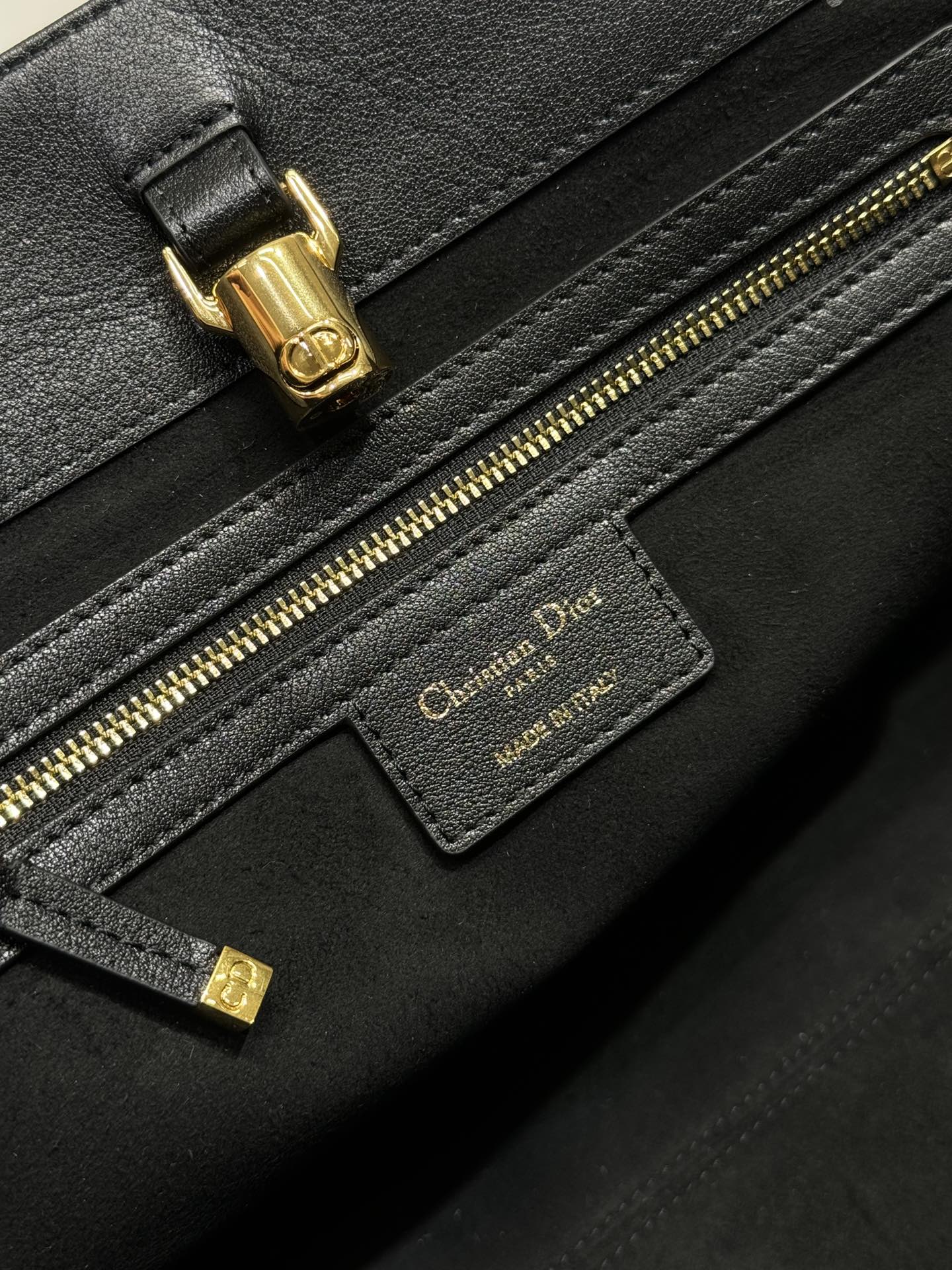 DIOR LARGE 41 TOUJOURS BAG IN BLACK MACROCANNAGE LAMBSKIN