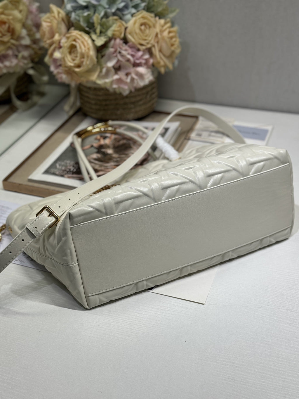 DIOR LARGE 41 TOUJOURS BAG IN WHITE MACROCANNAGE LAMBSKIN