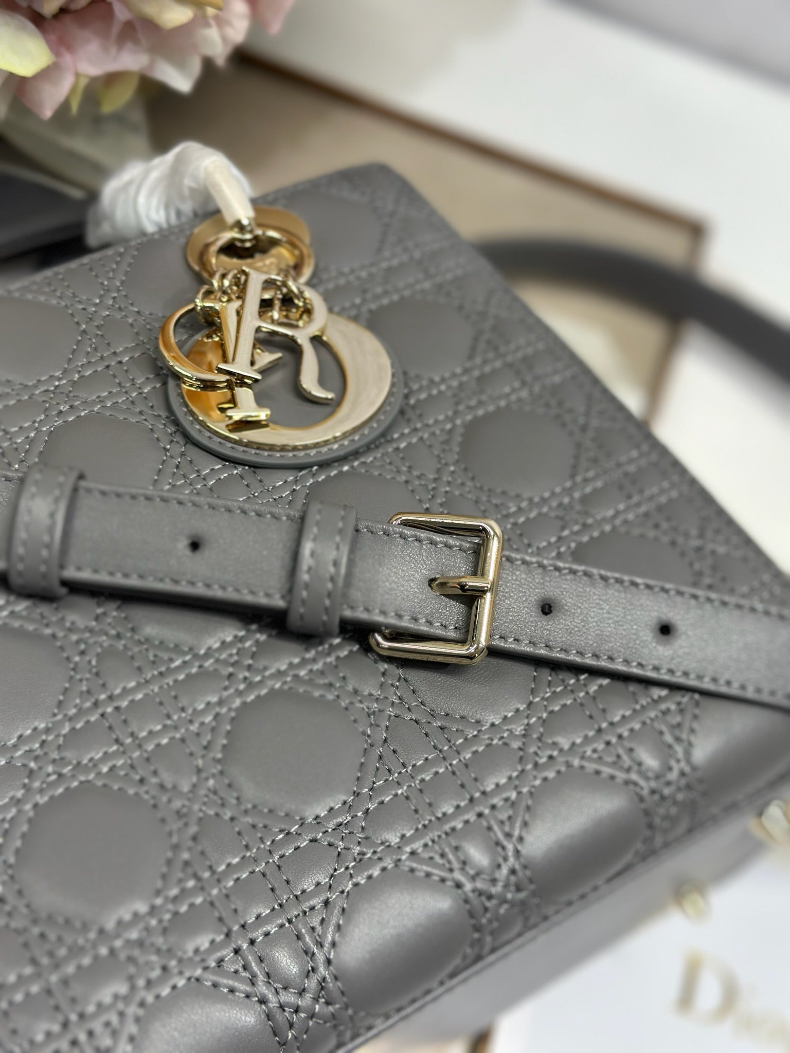 DIOR LADY SMALL BAG 24 IN GREY MACROCANNAGE LAMBSKIN GOLD HARDWARE