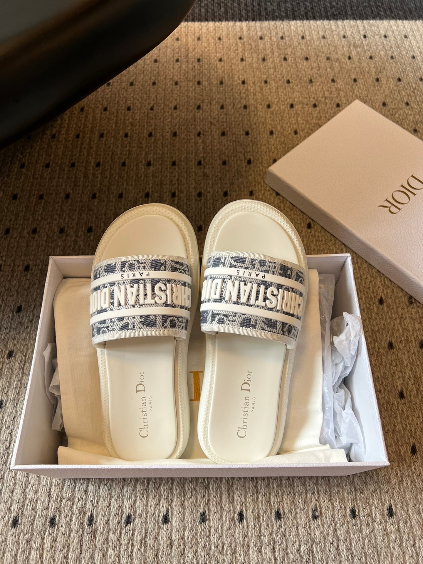 DIOR CD DWAY SLIDES WHITE RUBBER TOILE DE JOUY EMBROIDERY