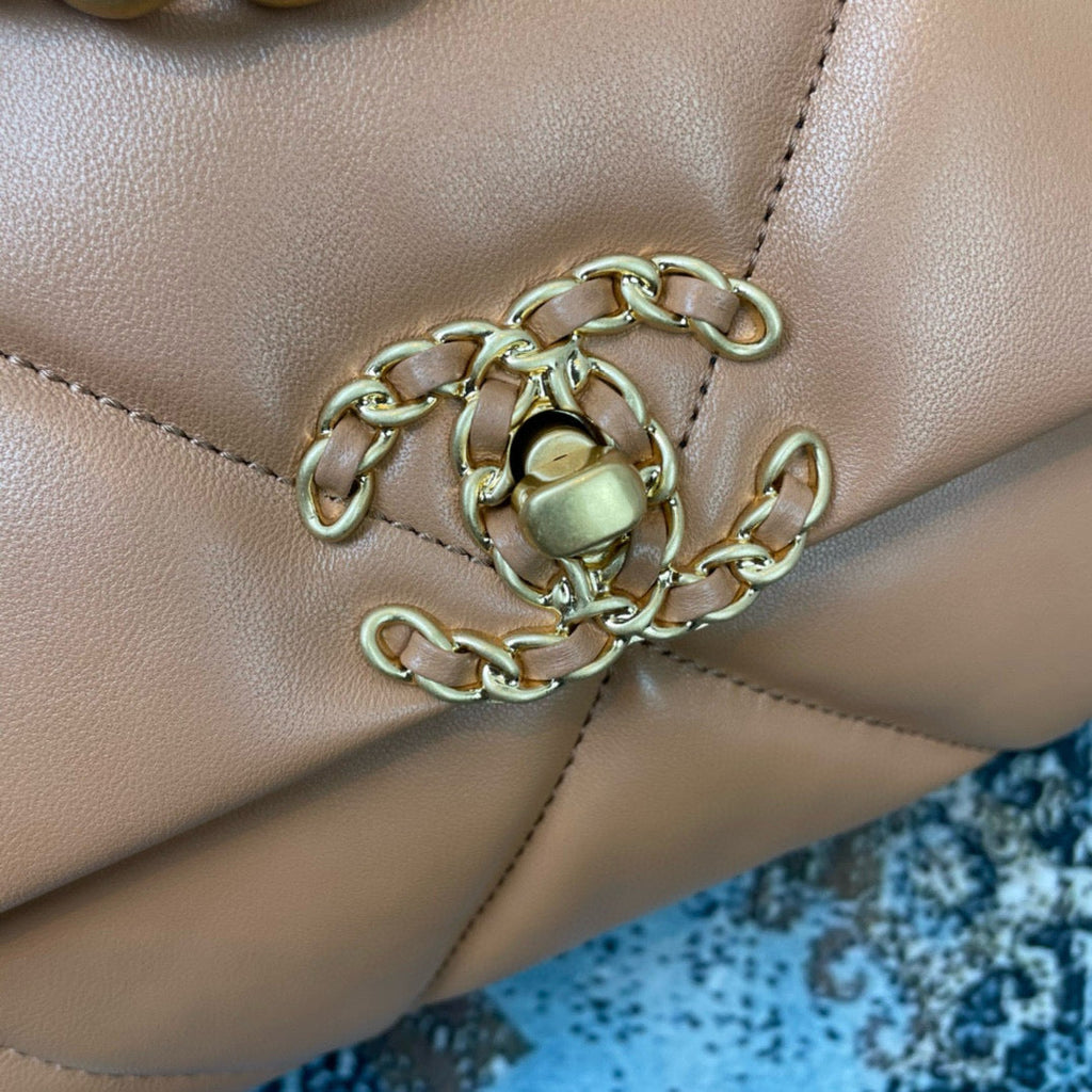 CHANEL MEDIUM 26 FLAP BAG IN PEANUT LAMBSKIN