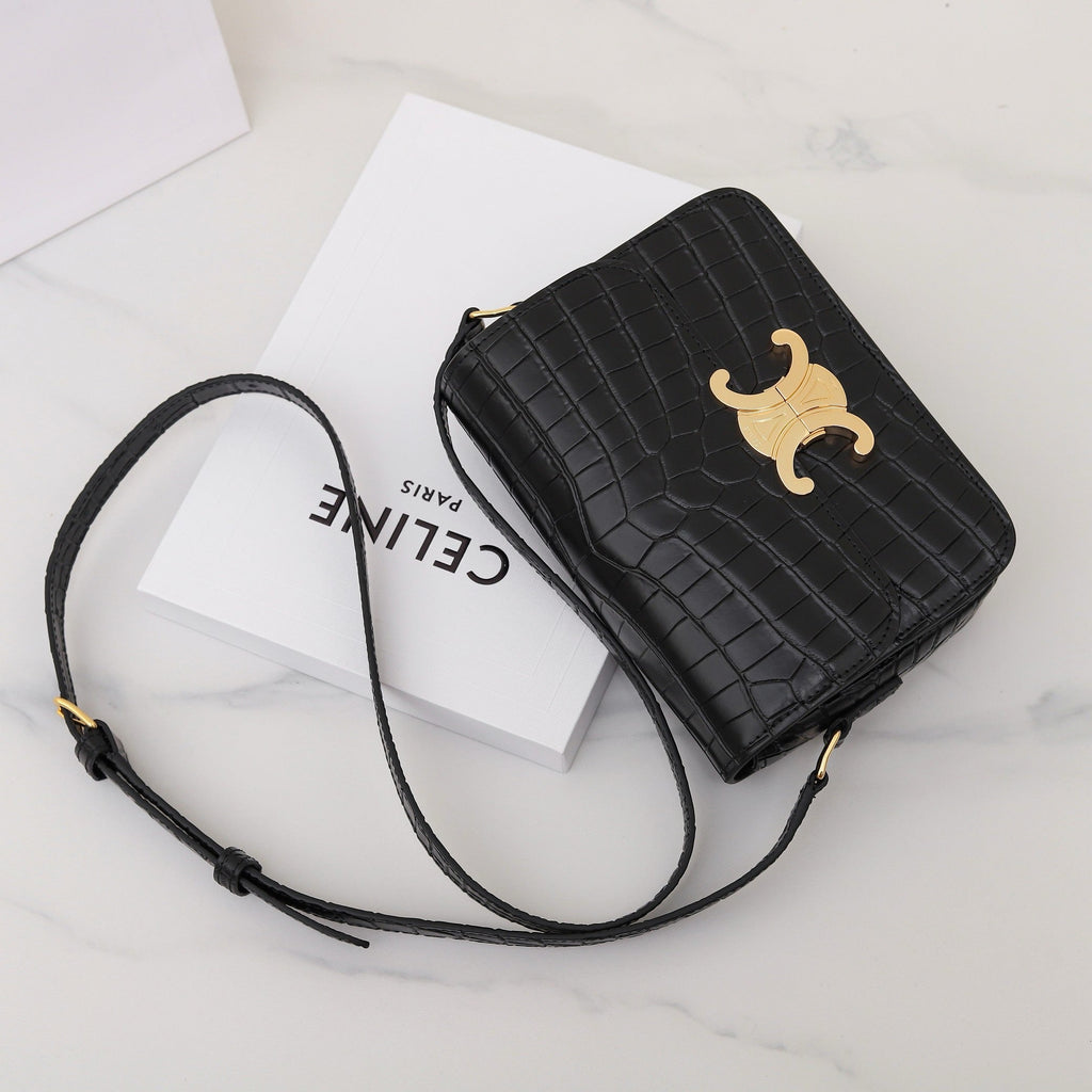 CELINE TRIOMPHE TEEN 18 BLACK ALLIGATOR SKIN