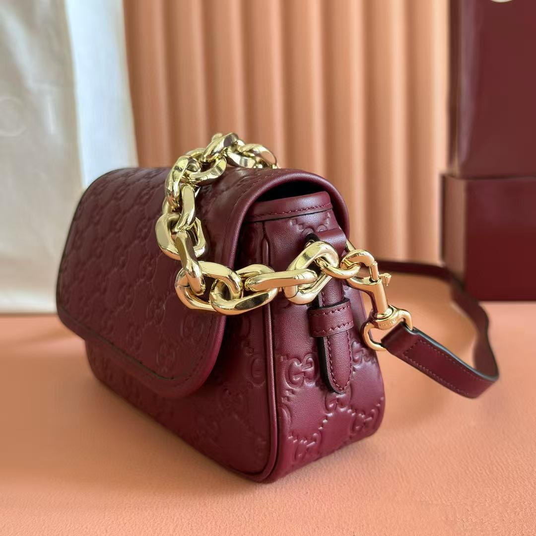 GUCCI SHOULDER BAG 20 IN BURGUNDY RED EMBOSSED CALFSKIN