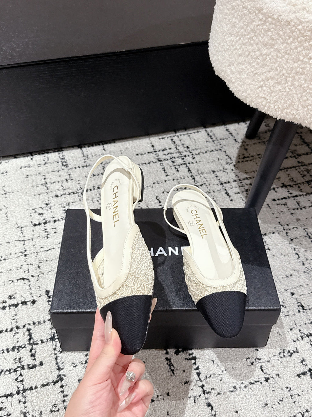 CHANEL SLINGBACK 25S IN OFF WHITE AND BLACK FABRIC