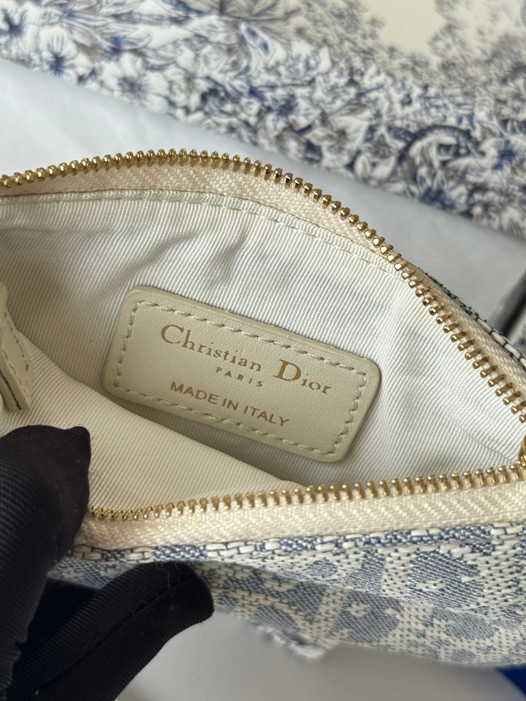 DIOR 25S TRAVEL MYRTE ZIPPED KEY CASE 14 IN BLUE  OBLIQUE JACQUARD CANVAS