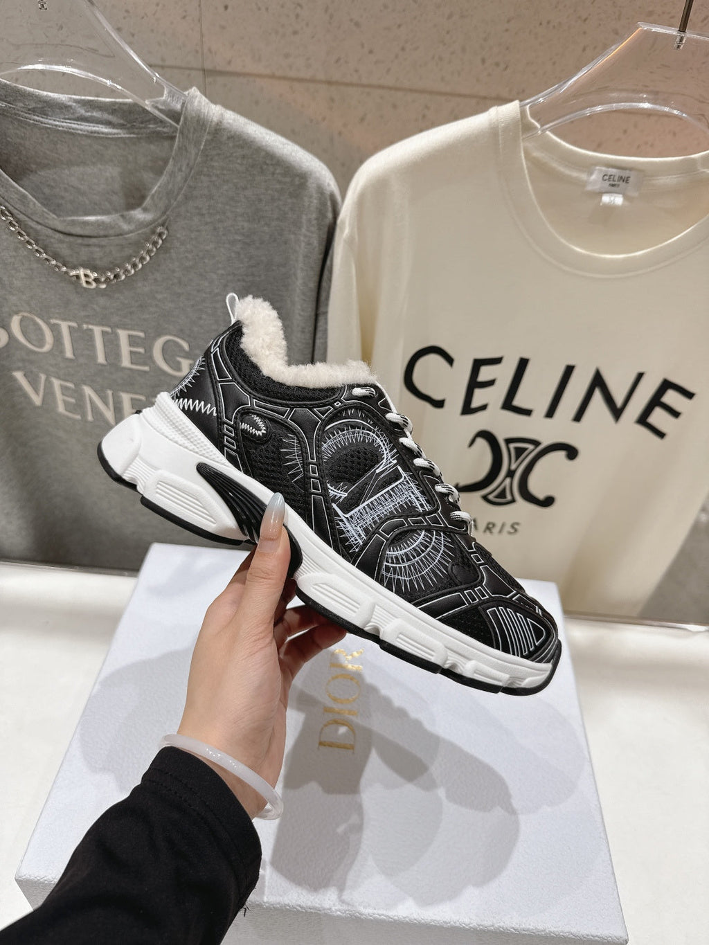 DIOR CHRONO SNEAKER 25S IN BLACK LAMBSKIN AND MESH FABRIC STYLE 3