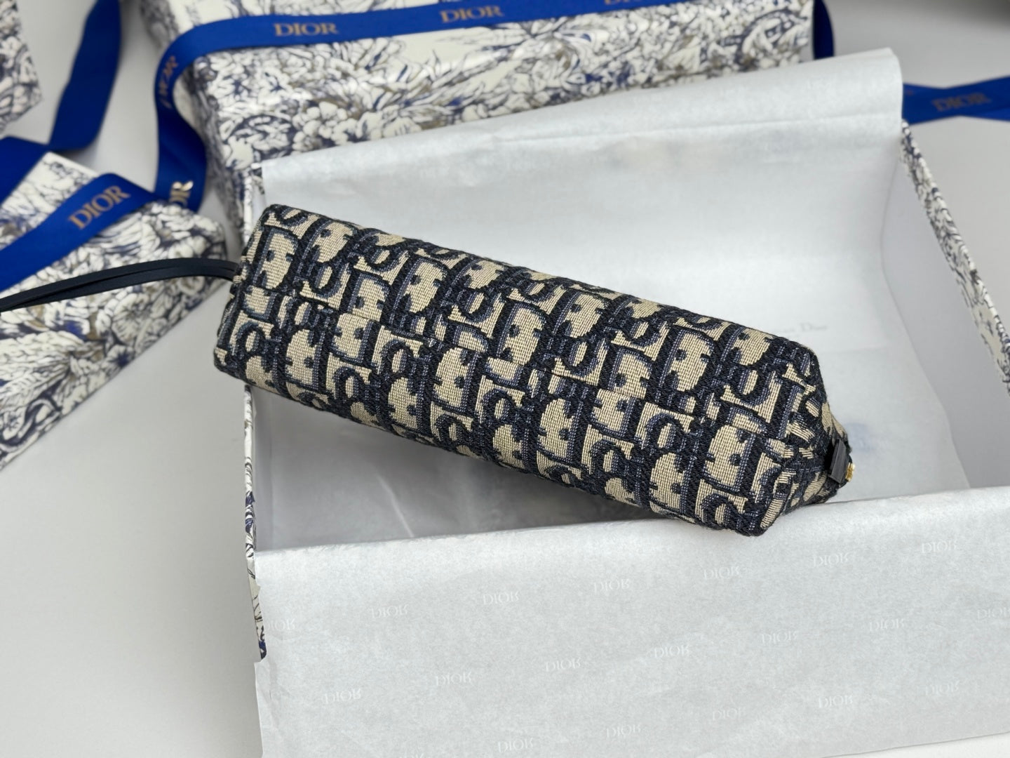 DIOR 25S 30 MONTAIGNE CLUTCH BAG 24 IN BLUE  OBLIQUE JACQUARD