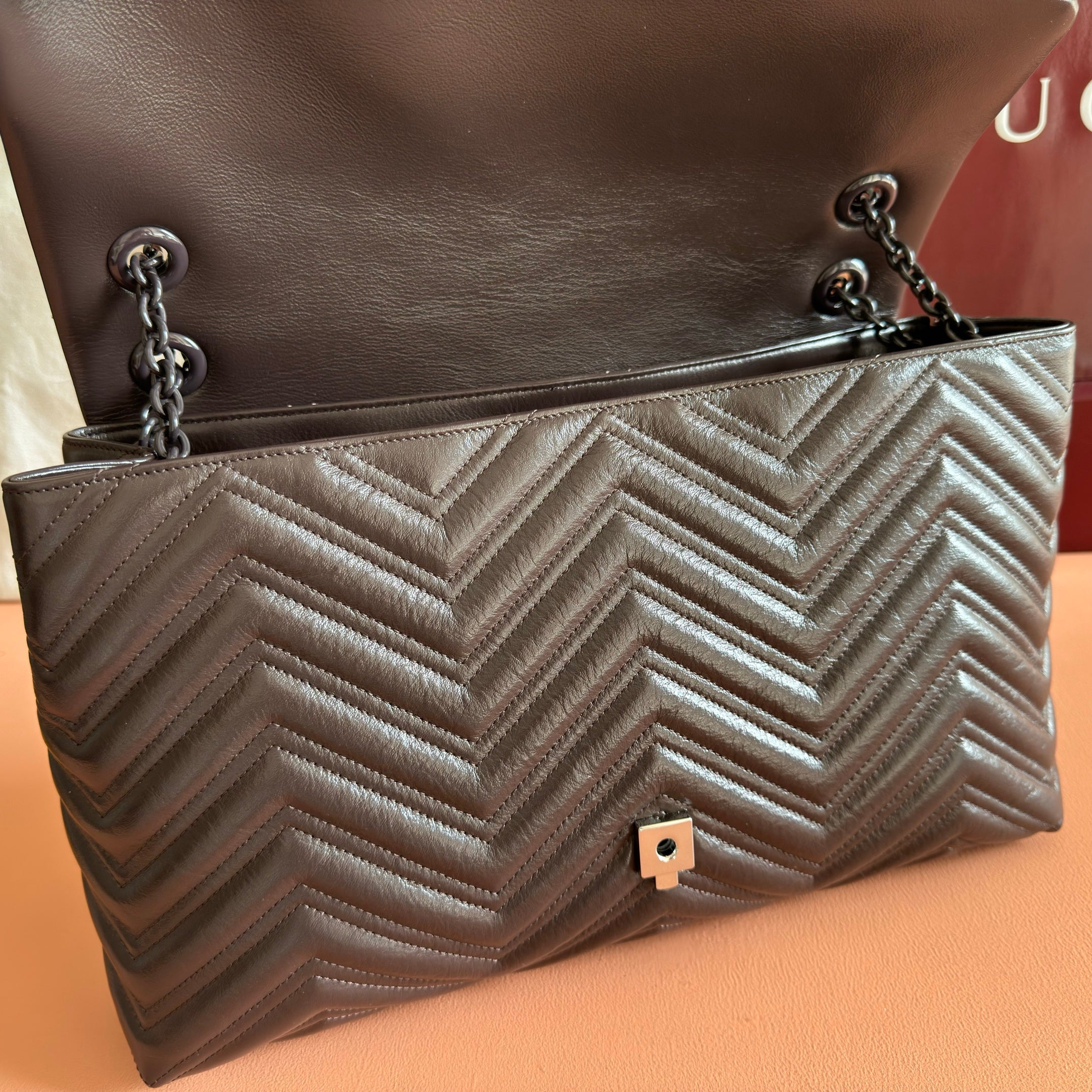 GUCCI 26S  MARMONT BAG 37 IN DARK BROWN CALFSKIN