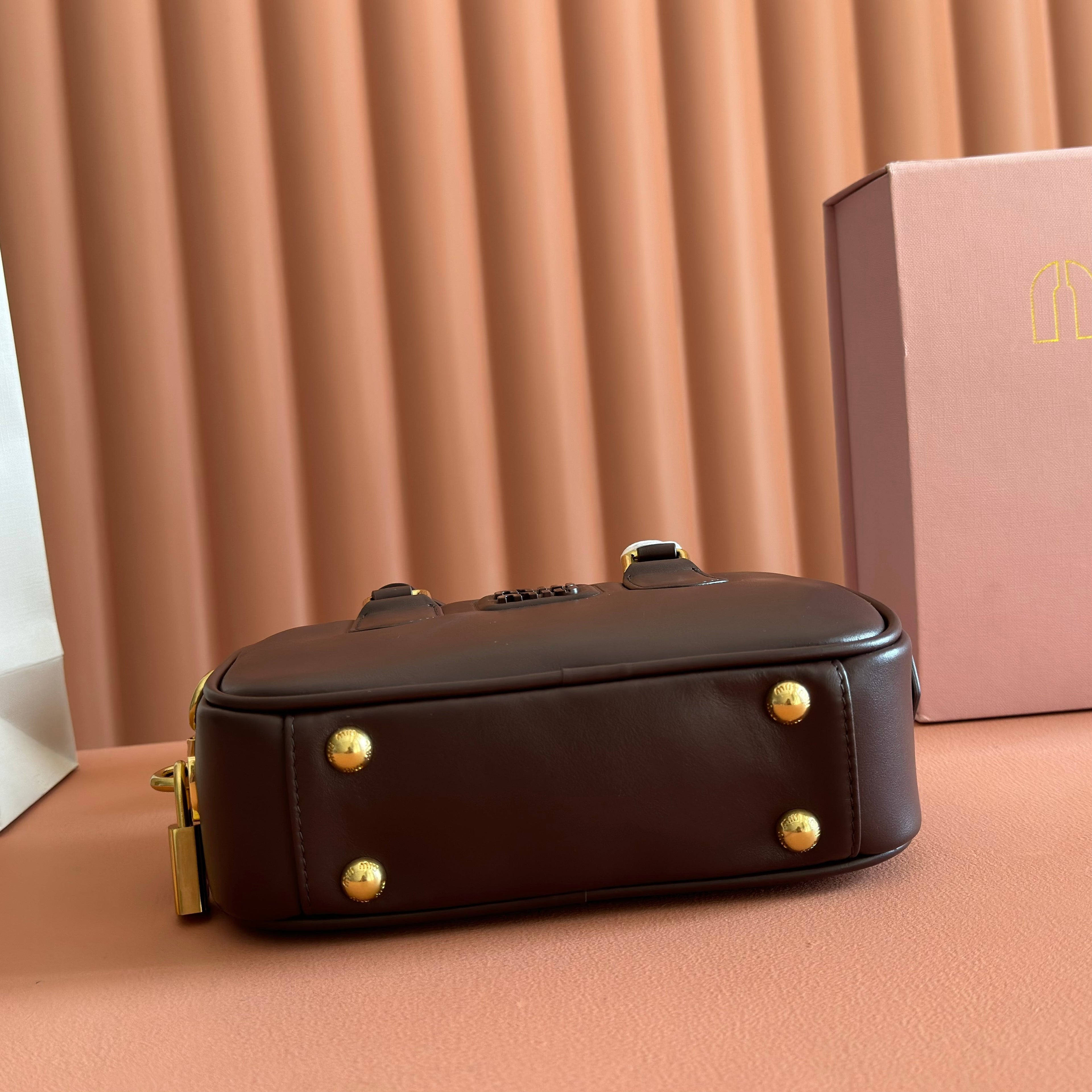 MIUMIU 26S ARCADIE BAG 19 IN DARK BROWN CALFSKIN GOLD HARDWARE