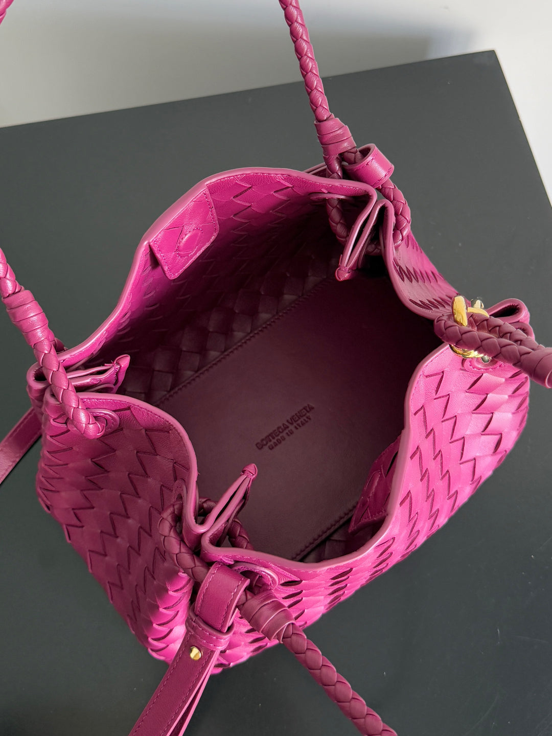 BOTTEGA VENETA 25S SMALL PARACHUTE 29 IN RASPBERRY PINK CALFSKIN GOLD HARDWARE