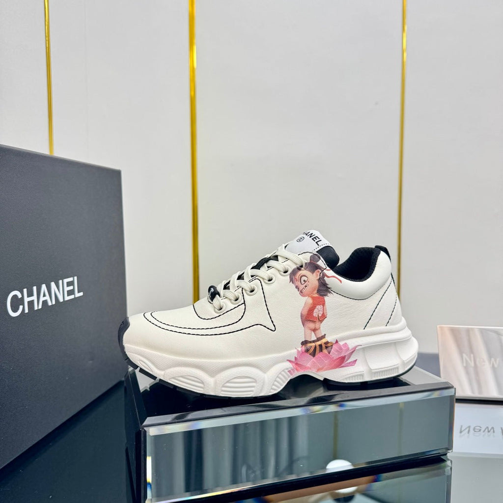 CHANEL TRAINERS SNEAKER IN WHITE CALFSKIN WITH STICKER 238624