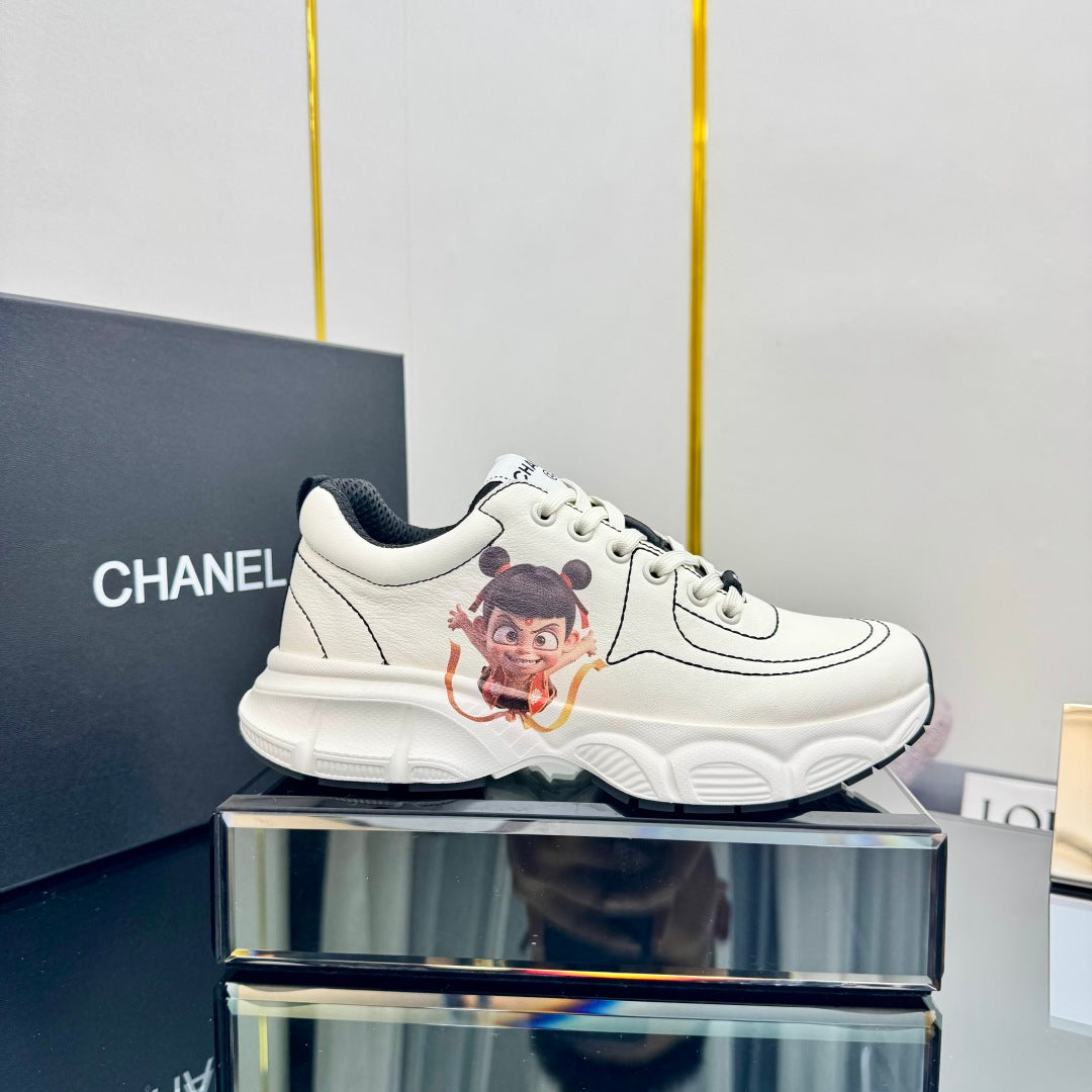 CHANEL TRAINERS SNEAKER IN WHITE CALFSKIN WITH STICKER 238626