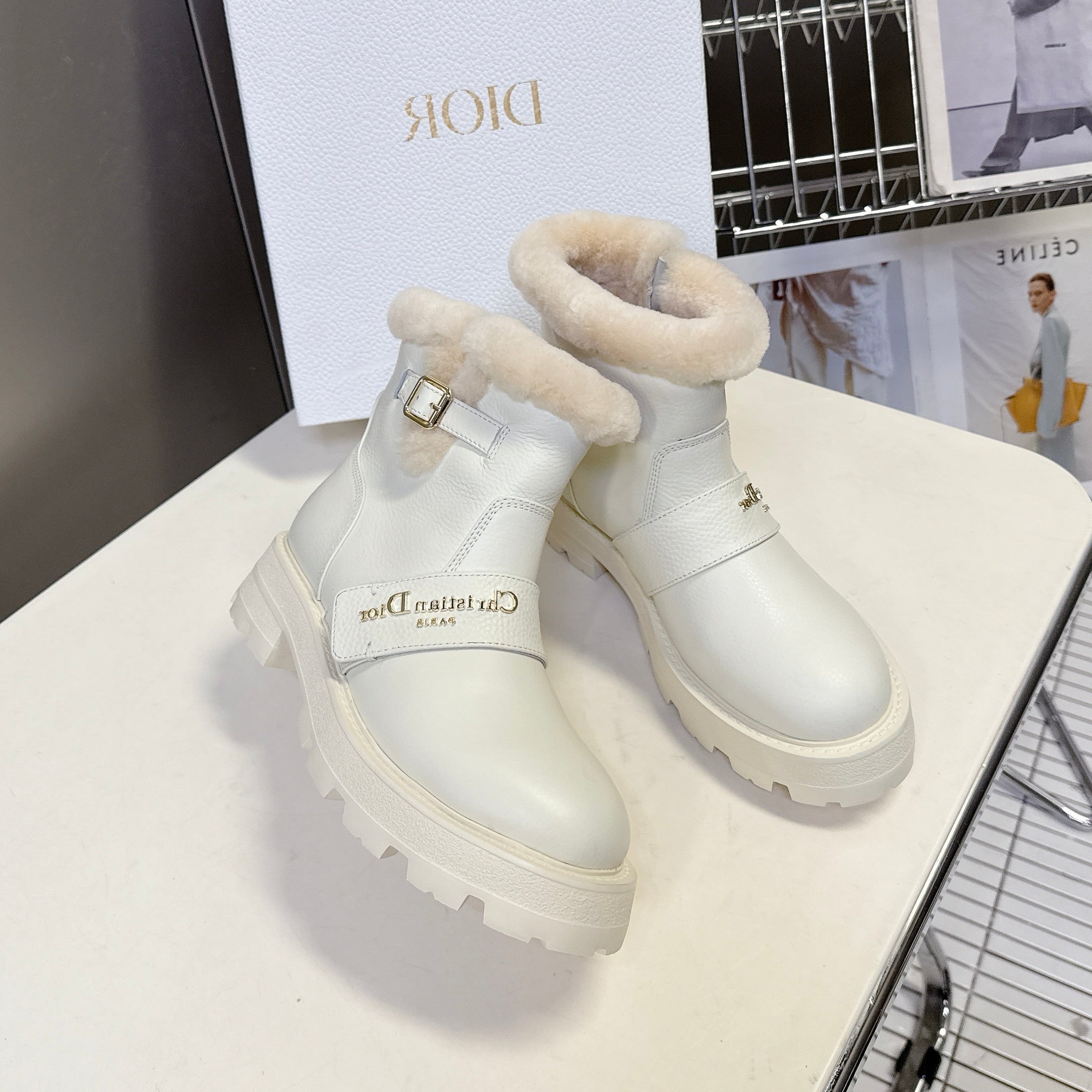 DIOR ALPS ANKLE BOOTS 25S IN WHITE LAMBSKIN AND BEIGE WOOL WITH GOLD HARDWARE