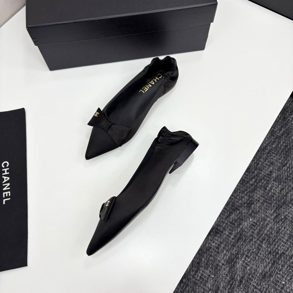 CHANEL BALLET FLATS 25S IN BLACK SATIN WITH BOW