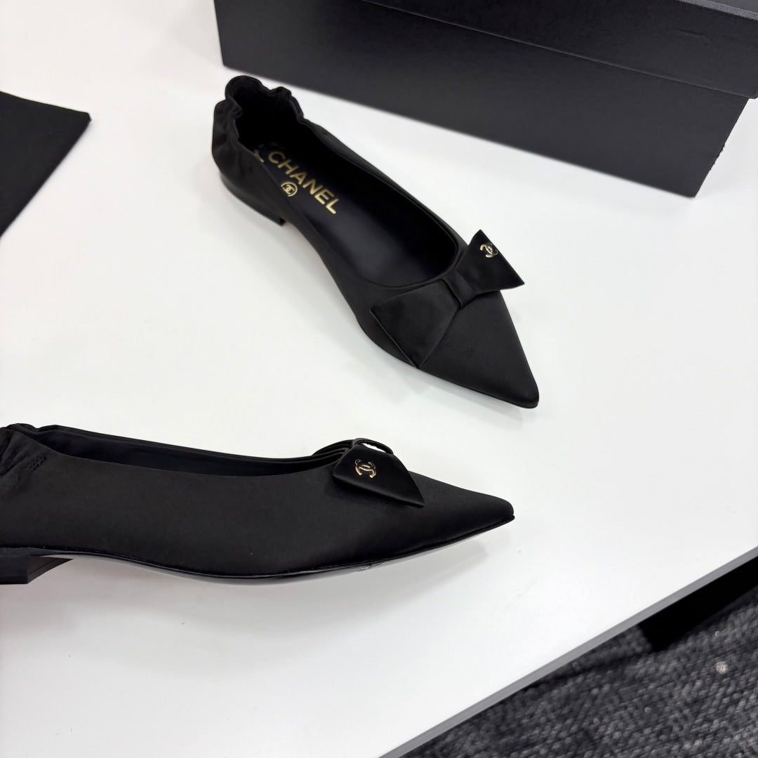 CHANEL BALLET FLATS 25S IN BLACK SATIN WITH BOW