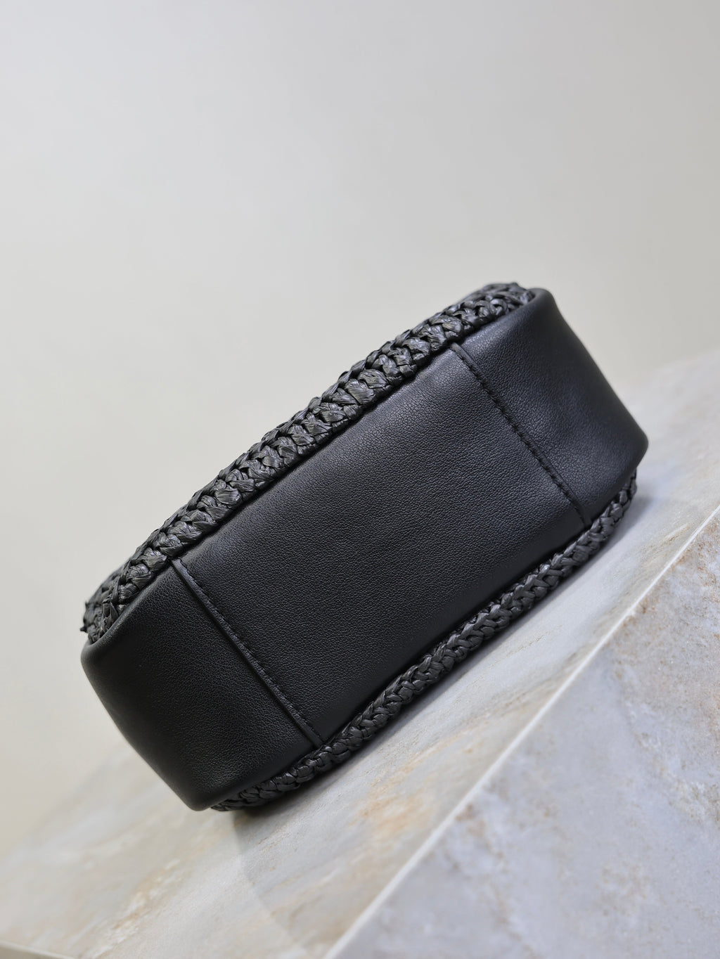 YSL 25S LE 5 À 7 SUPPLE SMALL 16 IN BLACK RAFFIA AND LEATHER GOLD HARDWRE