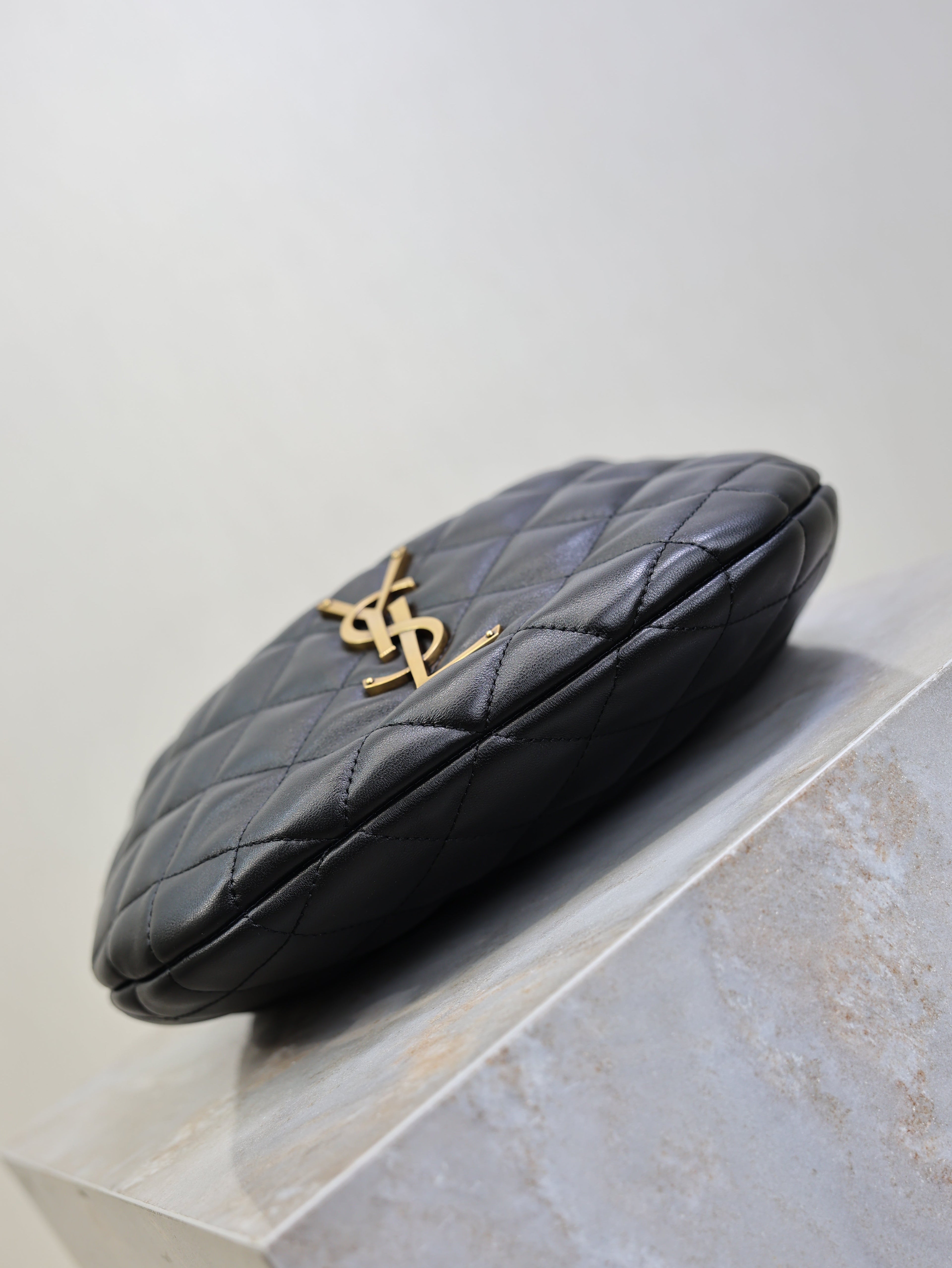YSL 25S ICARE BABY 17 IN BLACK QUILTED CALFSKIN GOLD HARDWARE