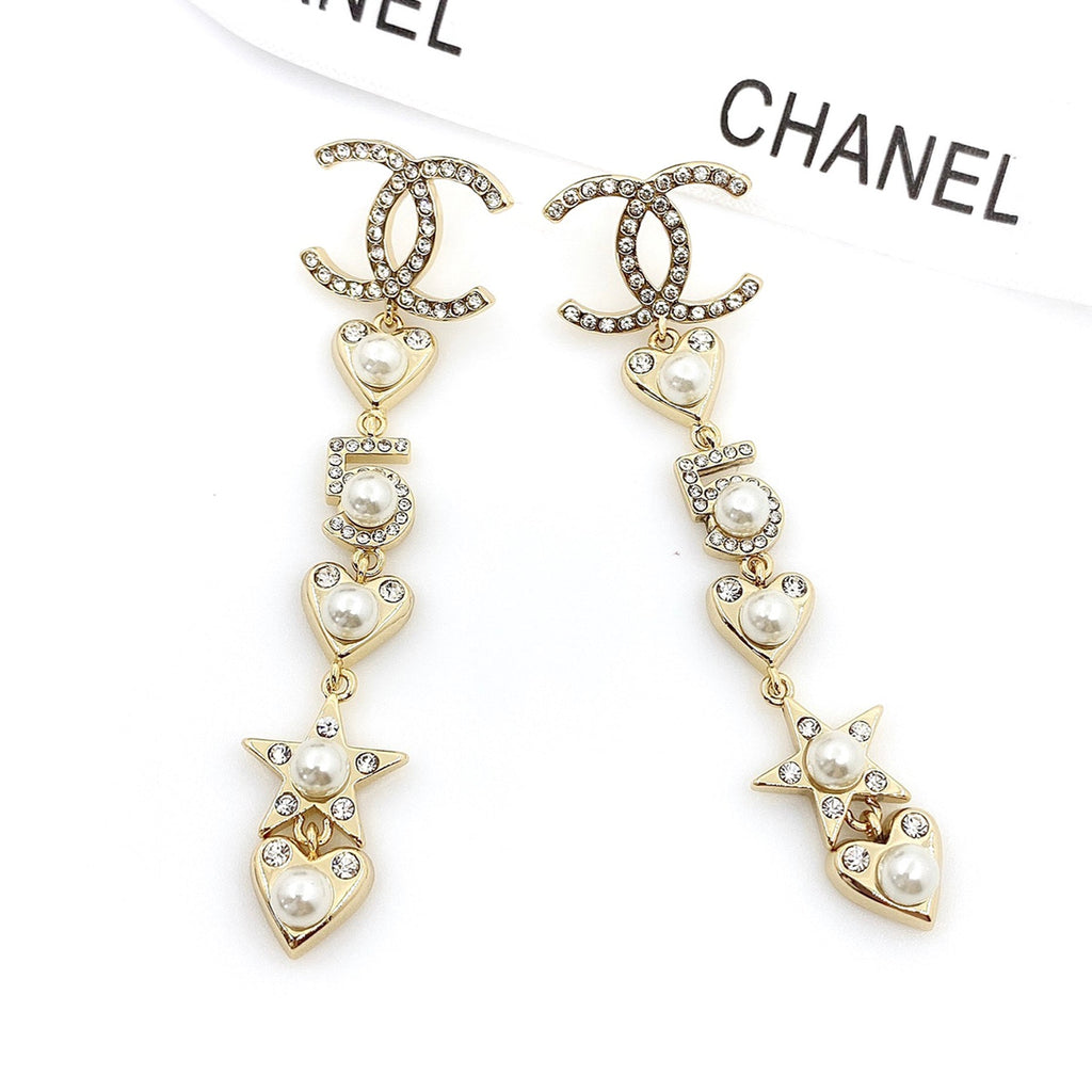 18K  Chanel Pearl Heart Earrings