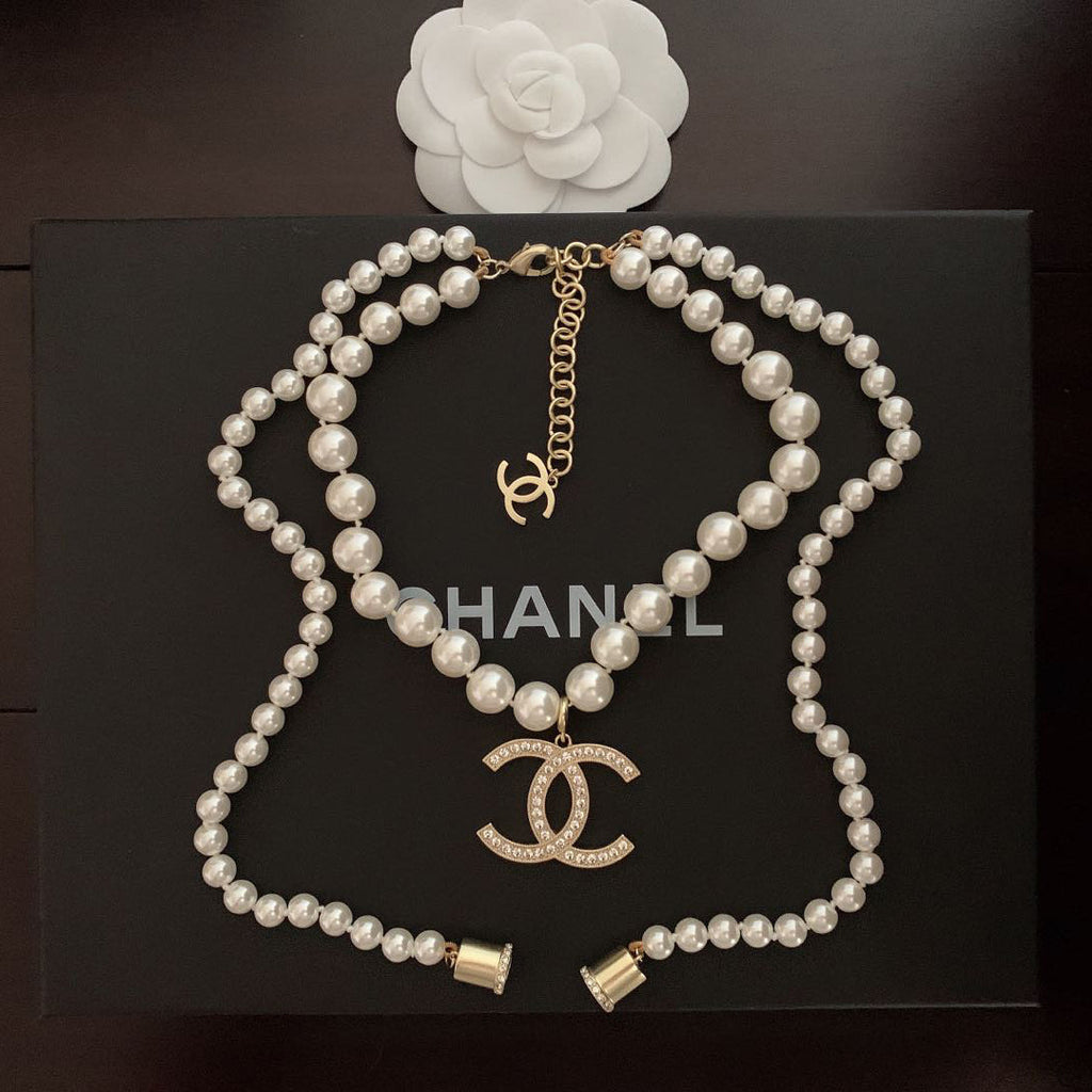 18K  Chanel Pearls Long Necklace