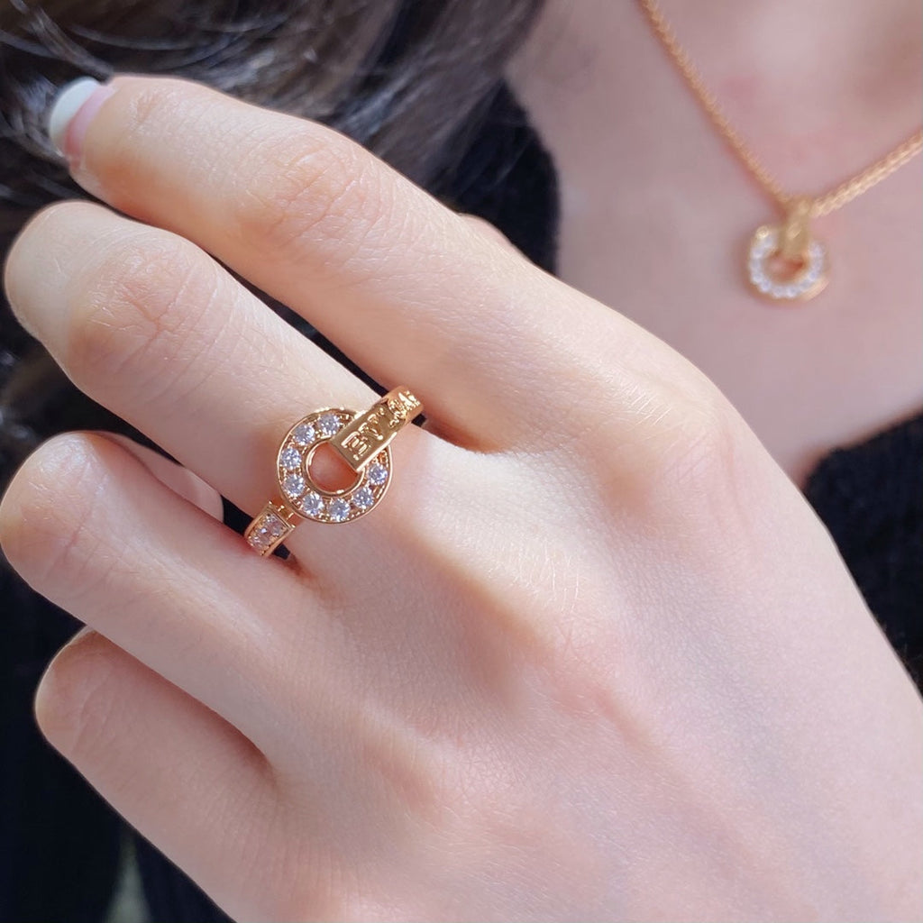 18K BVLGARI Diamond Ring