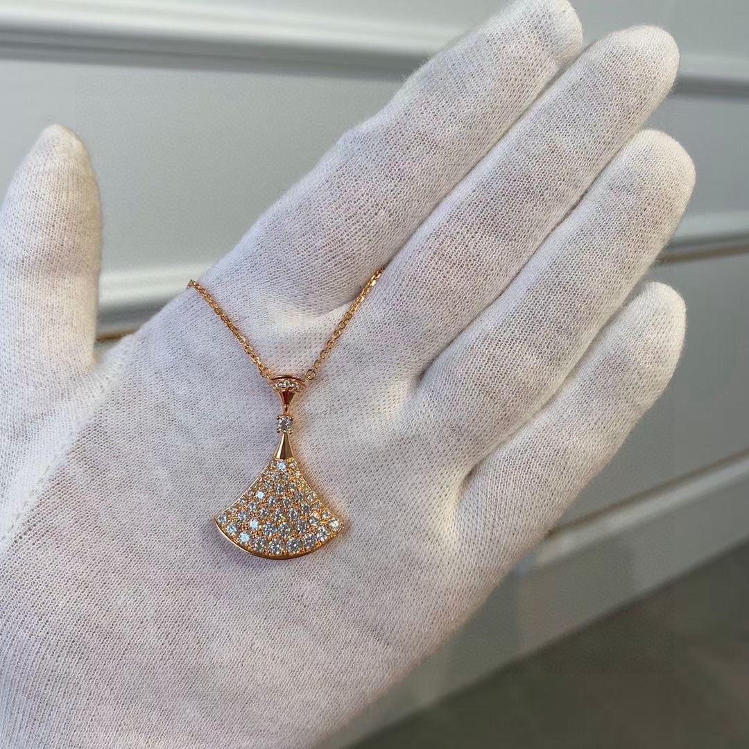 18K BVLGARI BVLGARI Dream Pave Diamond Necklace