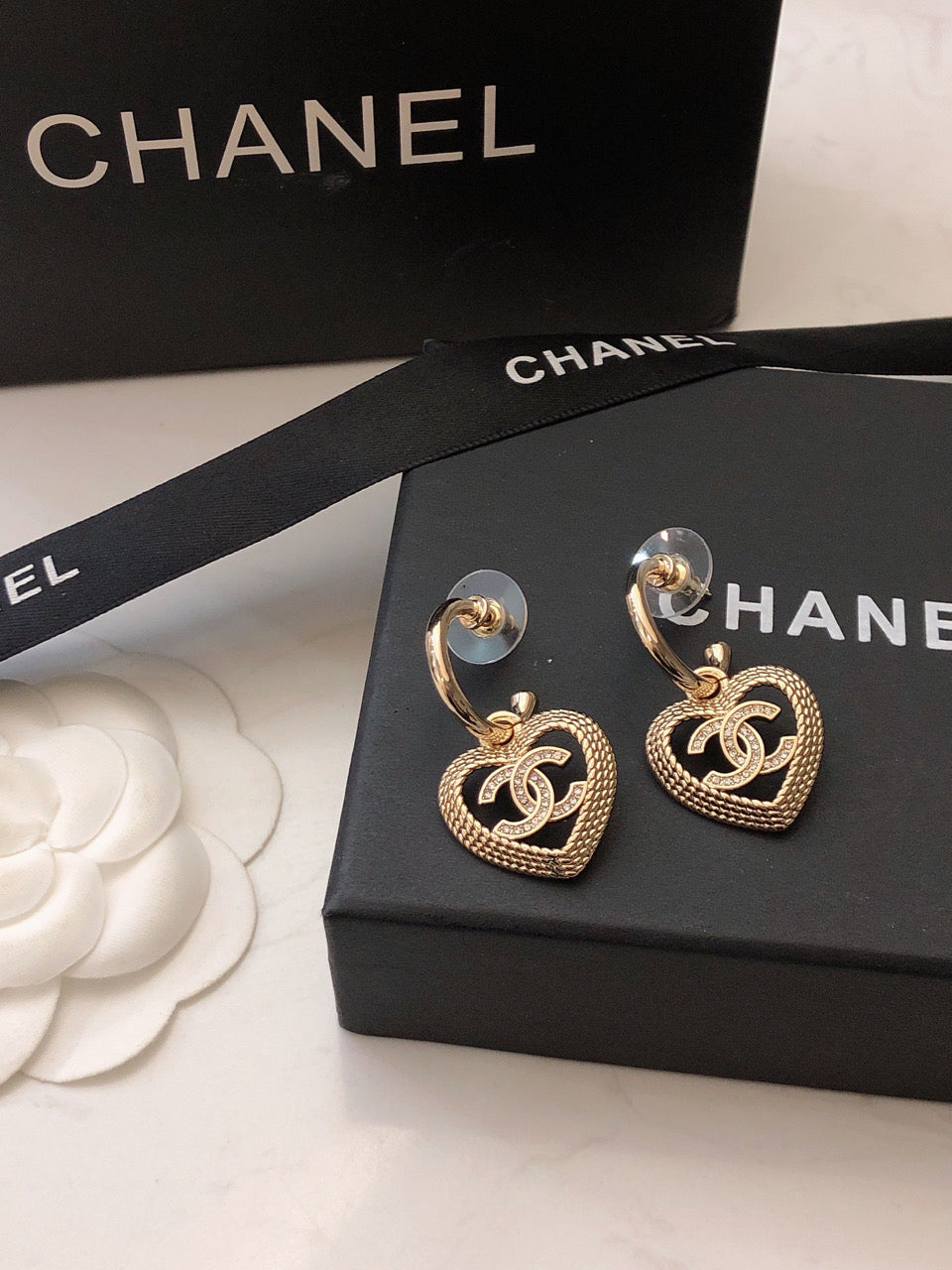 18K  Chanel Heart Strass Earrings
