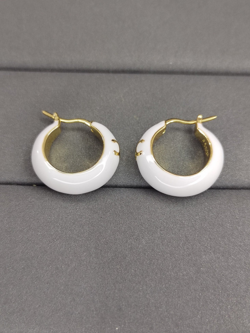 18K Celine White Pearl Earrings