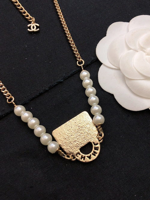 18K  Chanel Pearls Bag Pendant Necklace