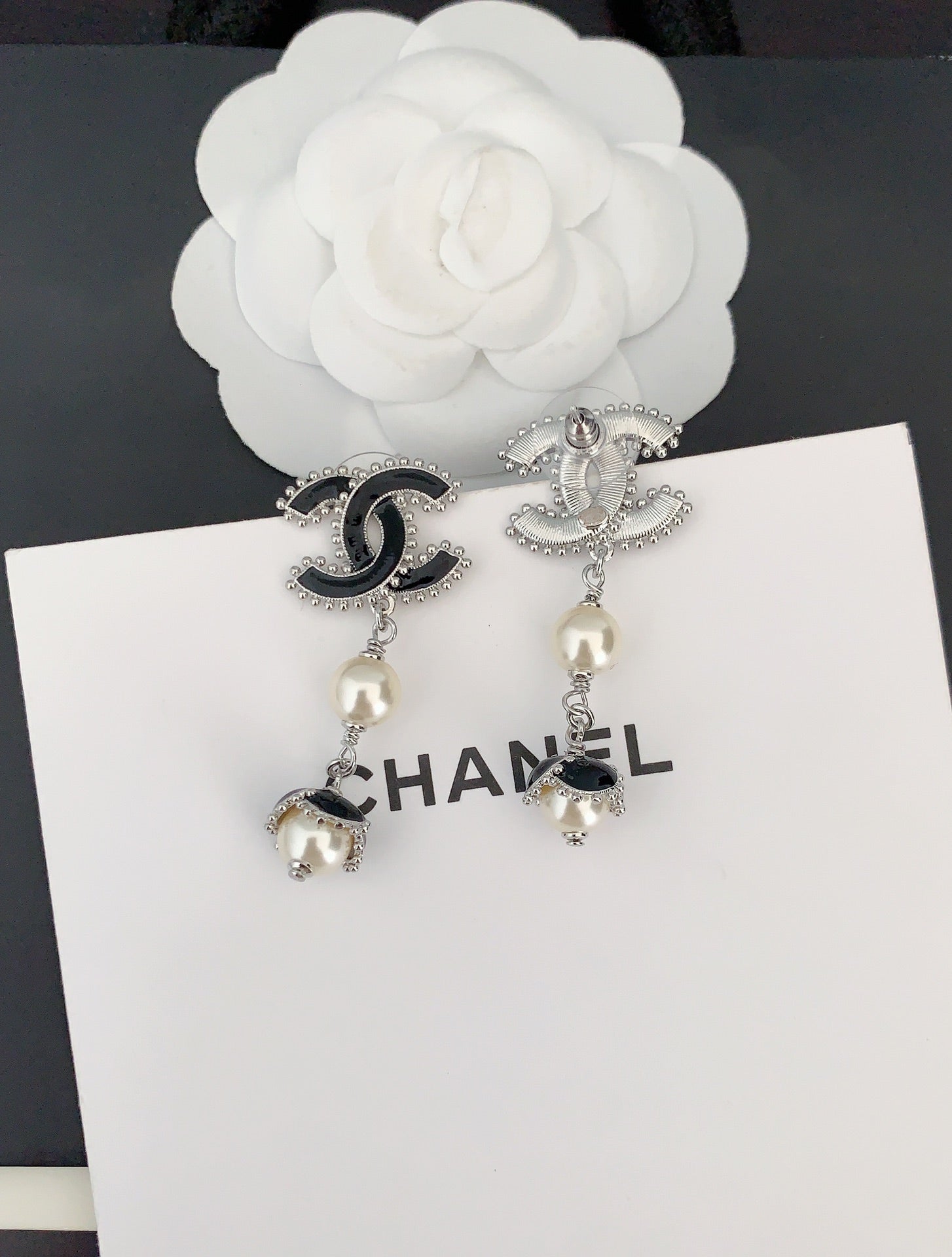 18K  Chanel Pearl Crystals Earrings