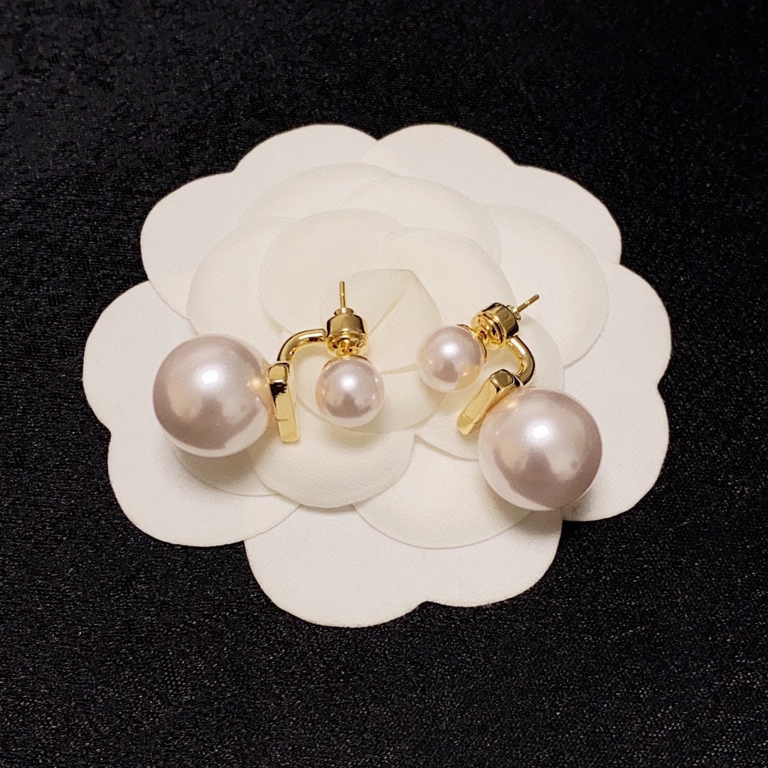 18K Celine Pearl Earrings