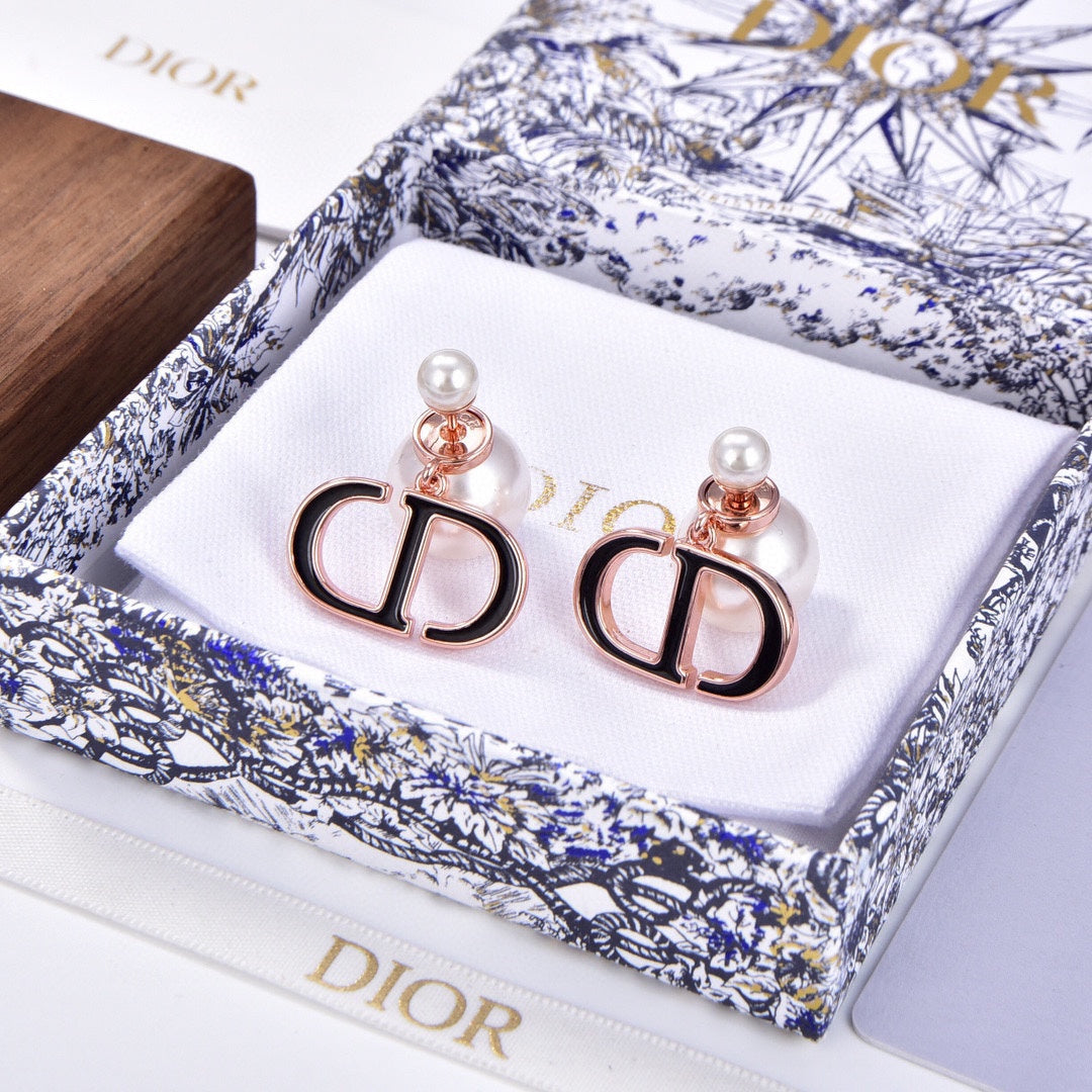18K Dior 30 Montaigne Earrings