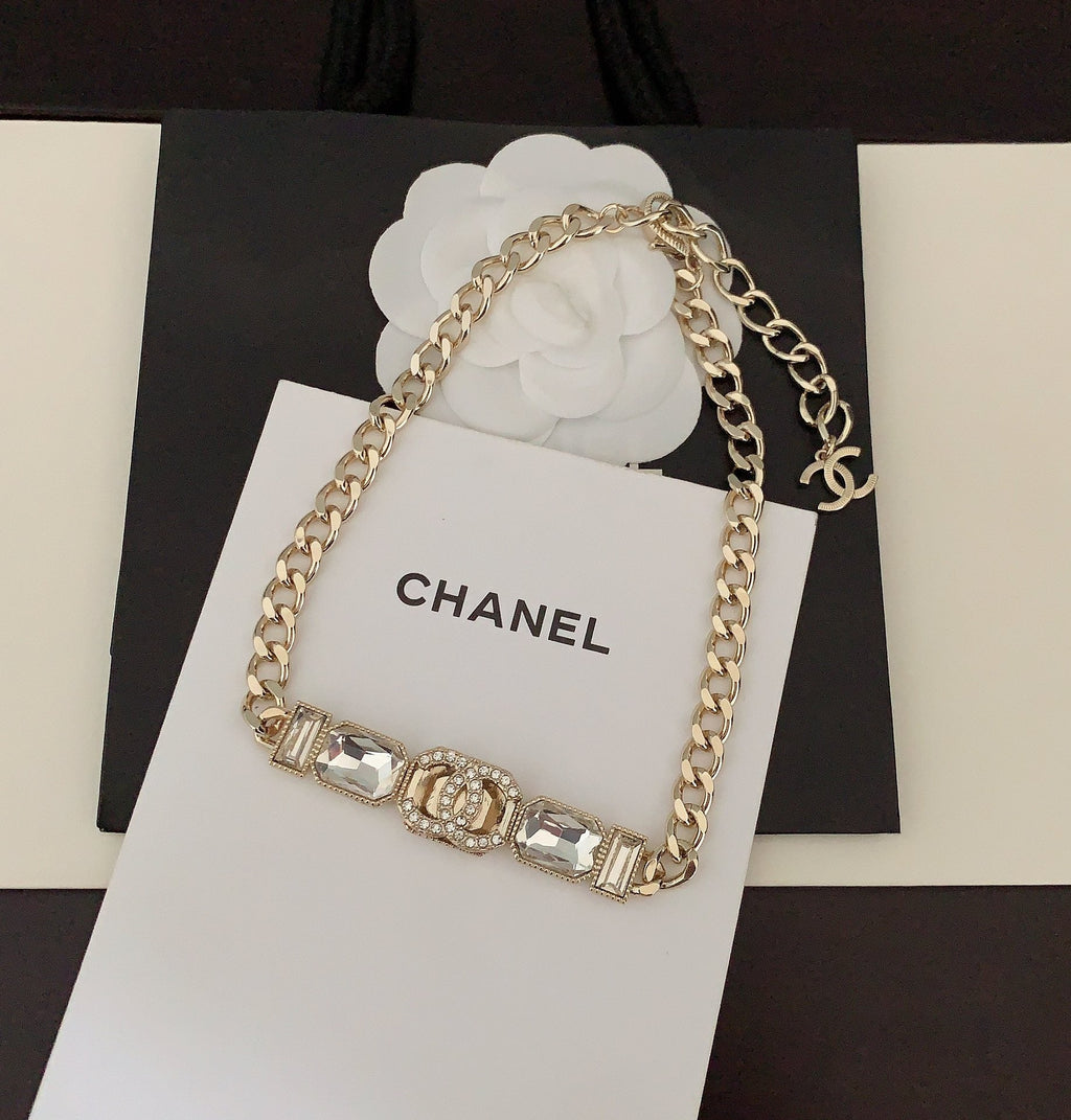 18K  Chanel Pearls Crystals Vintage Necklace